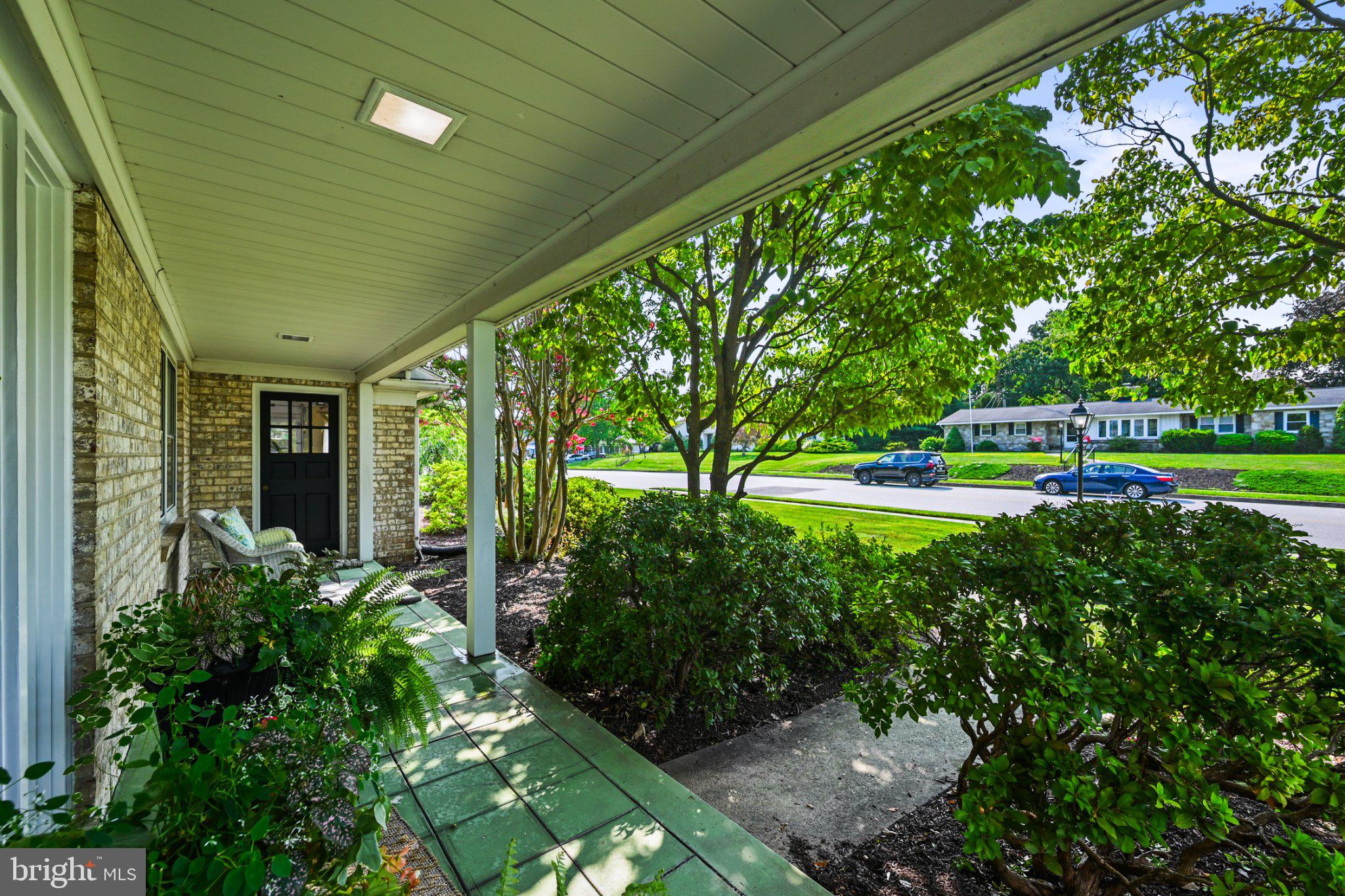355 GLENWYN DRIVE