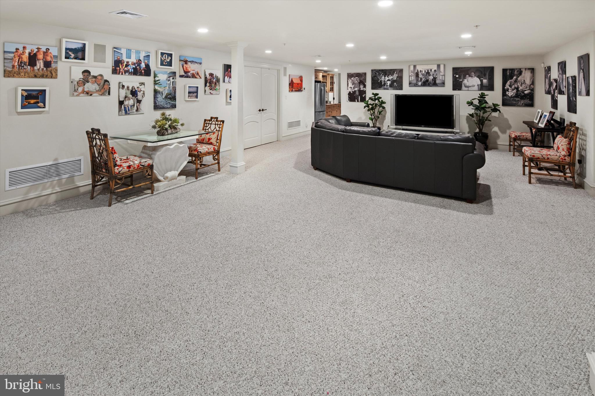 EVANS MEADOW - Residential