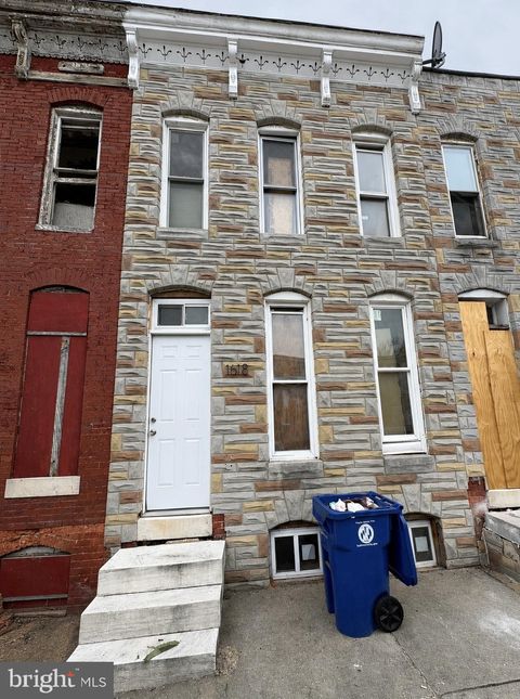 Townhouse For Sale - 1618 N Wolfe Street<br/> BALTIMORE, MD 21213