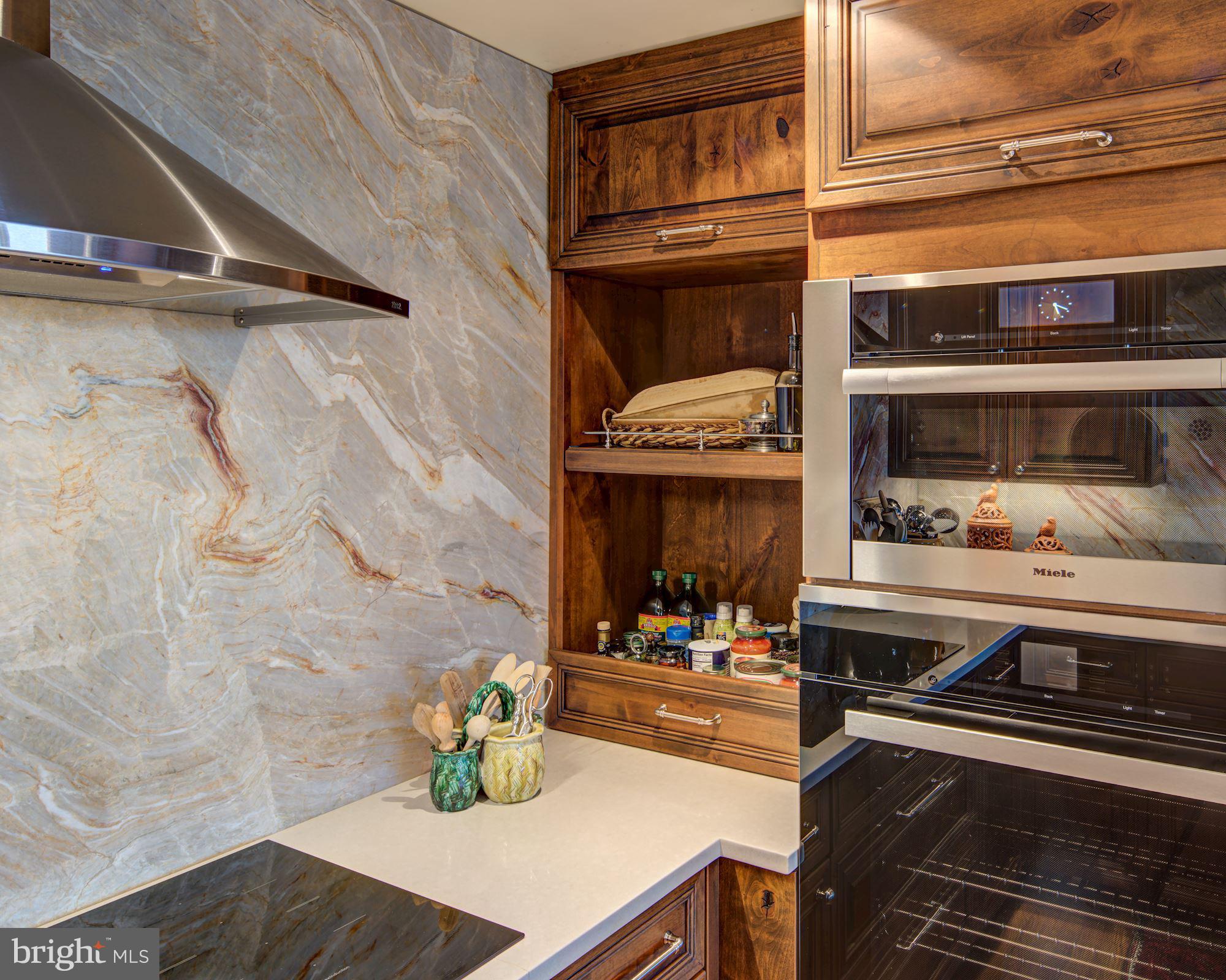 SOMERSET HOUSE - Residential