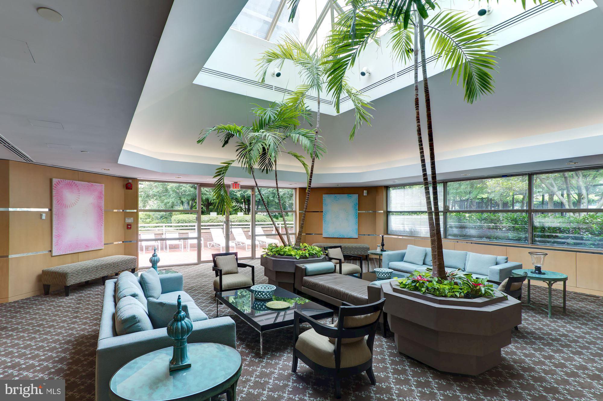 SOMERSET HOUSE - Residential