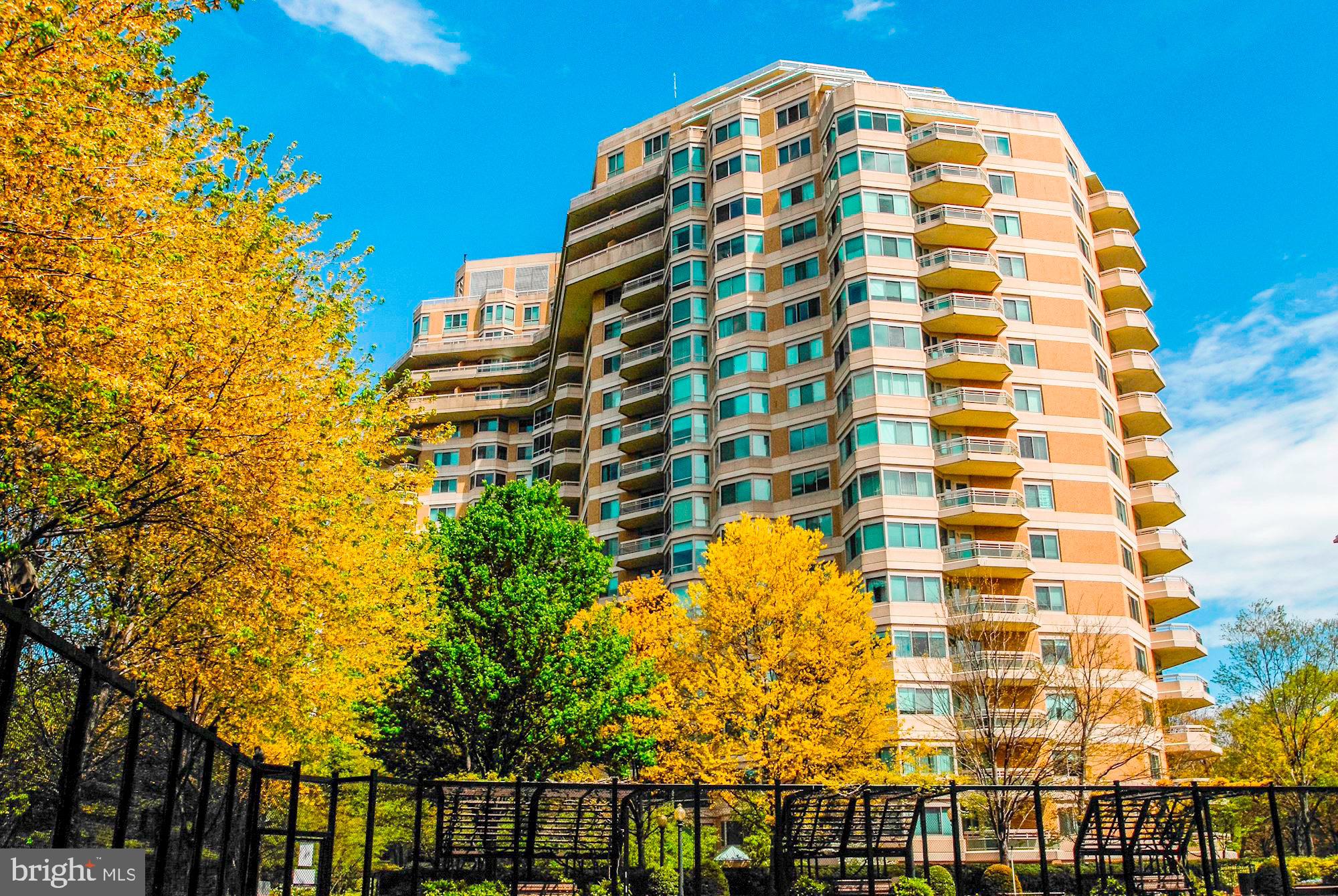 SOMERSET HOUSE - Residential