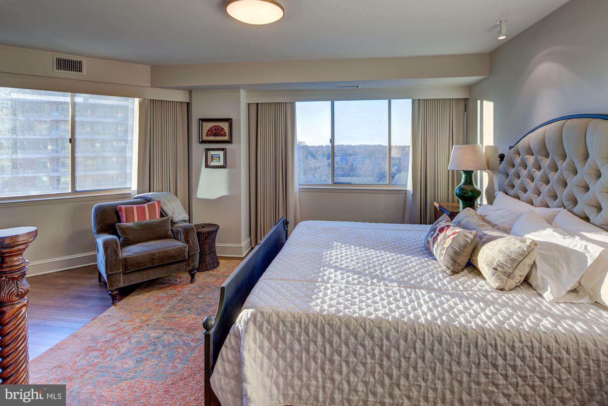 SOMERSET HOUSE - Residential