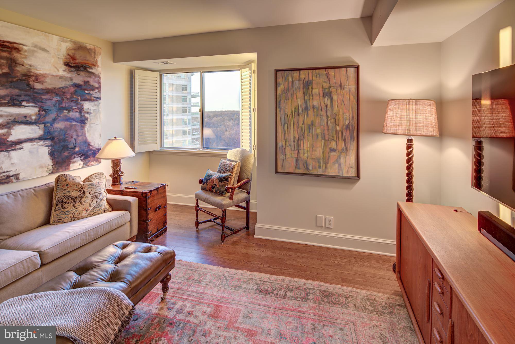 SOMERSET HOUSE - Residential