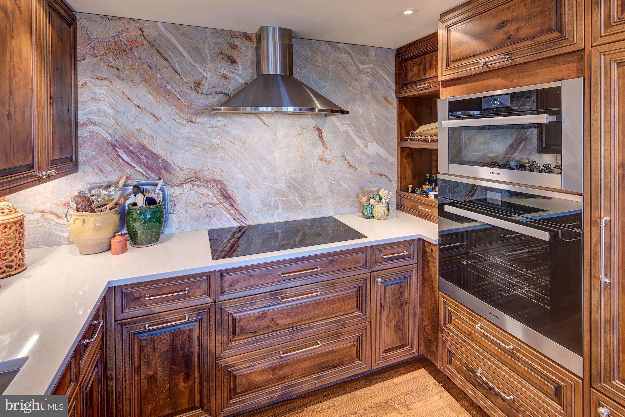 SOMERSET HOUSE - Residential