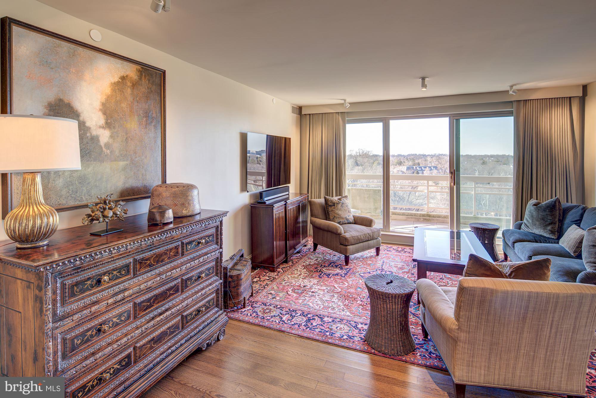 SOMERSET HOUSE - Residential