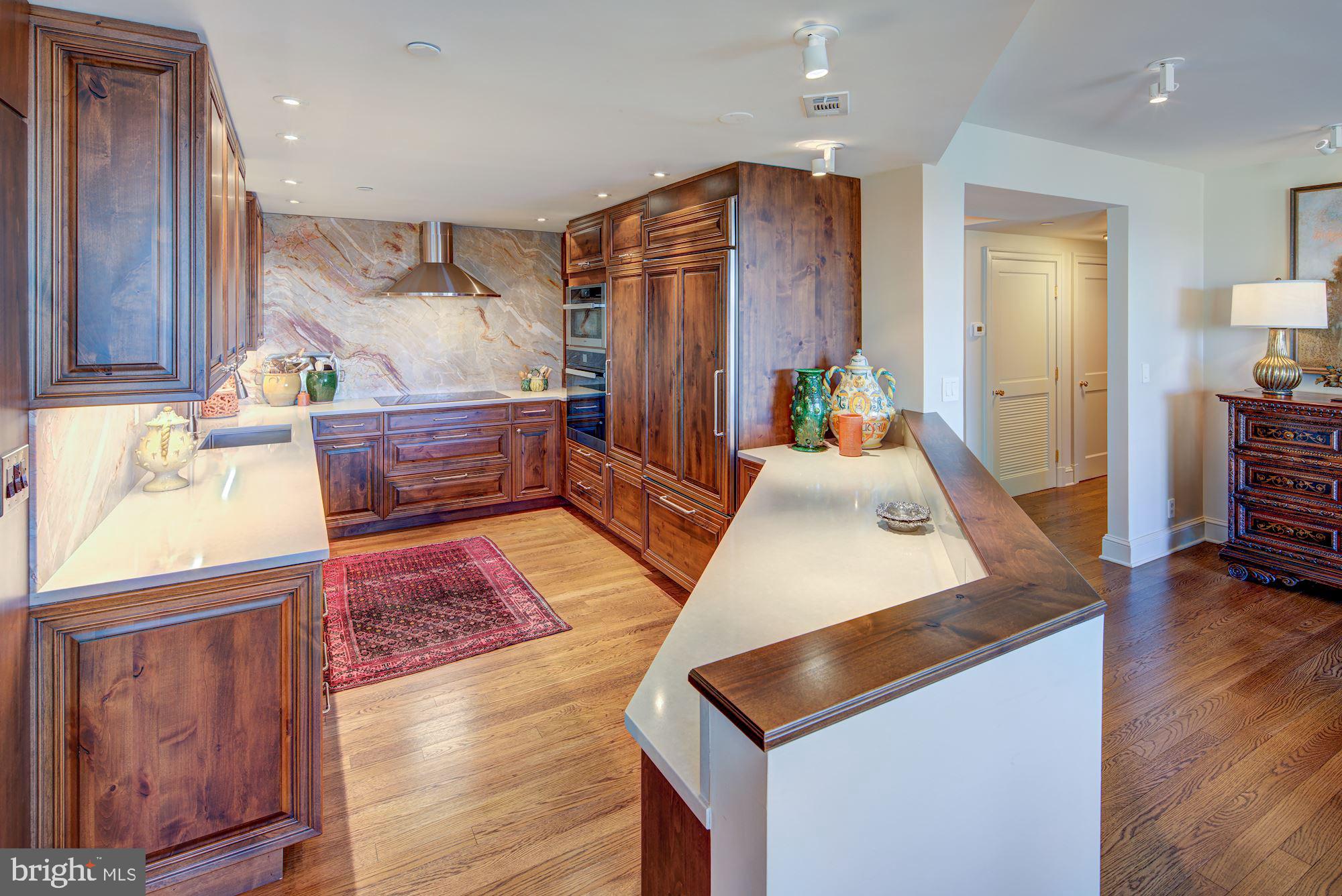 SOMERSET HOUSE - Residential