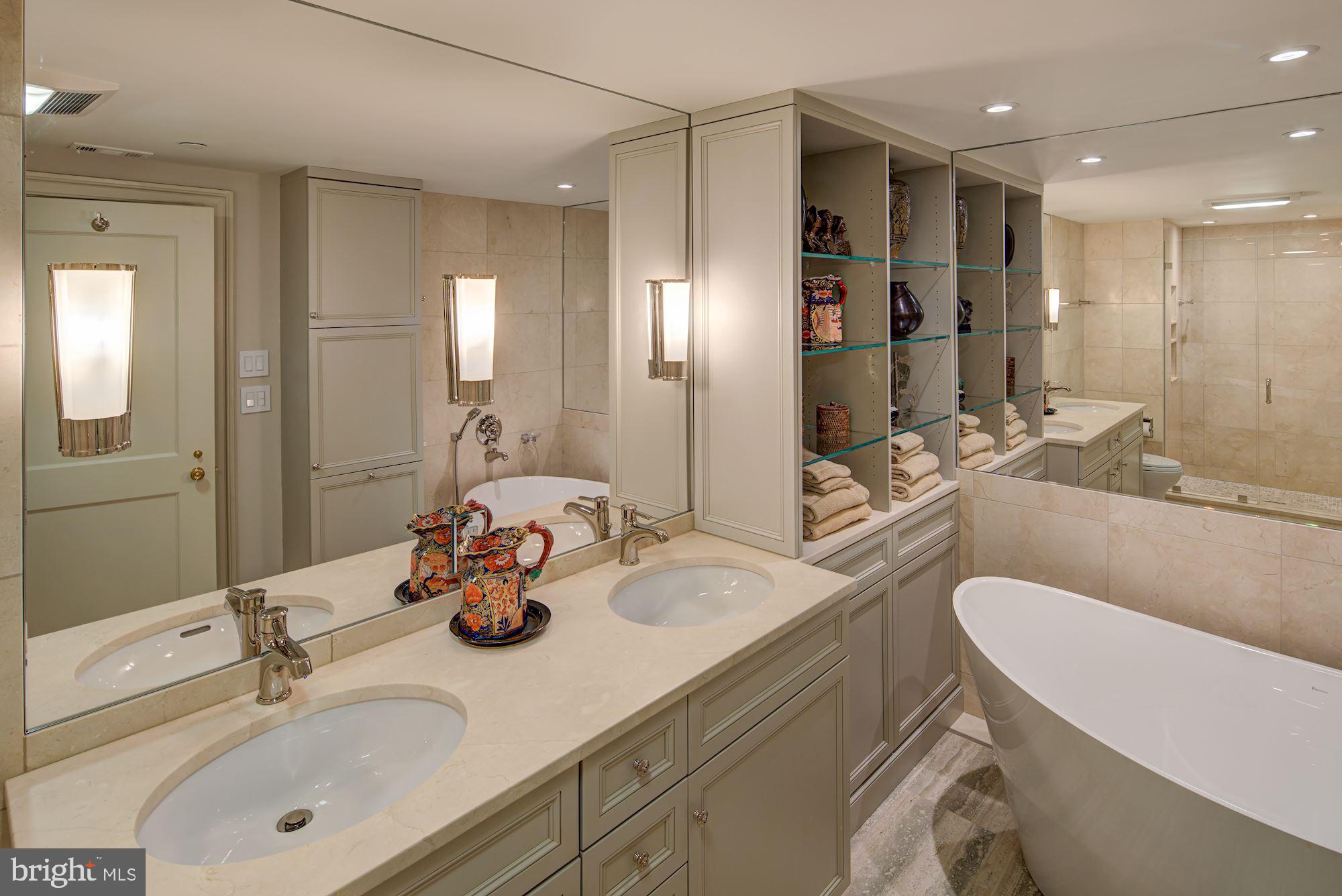 SOMERSET HOUSE - Residential