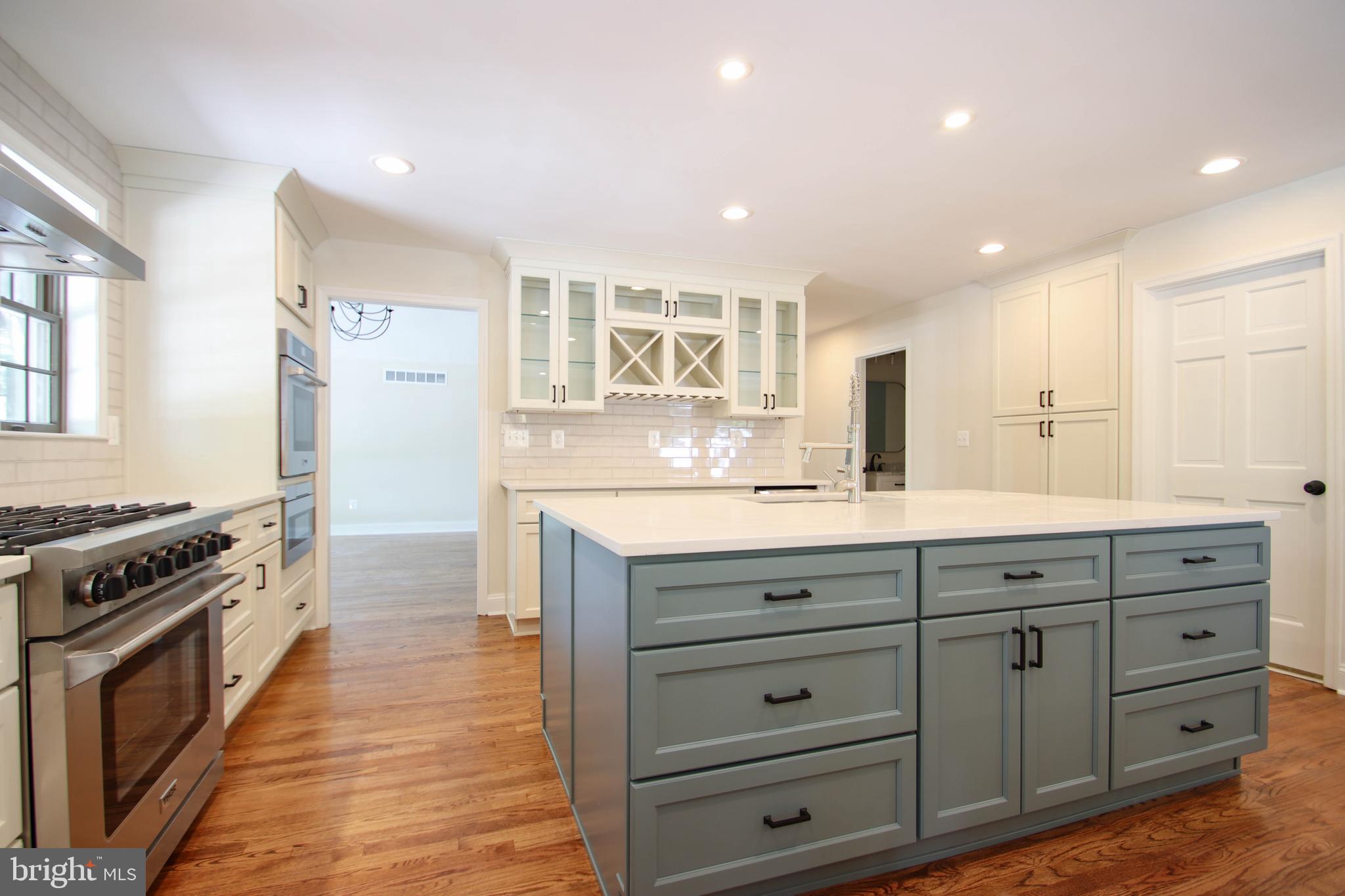 OVERLOOK - Residential