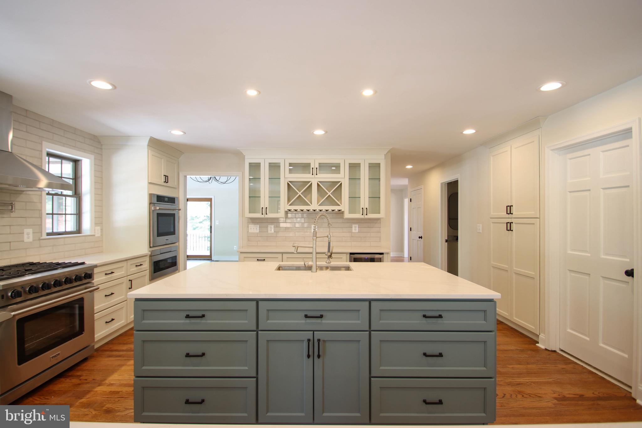 OVERLOOK - Residential