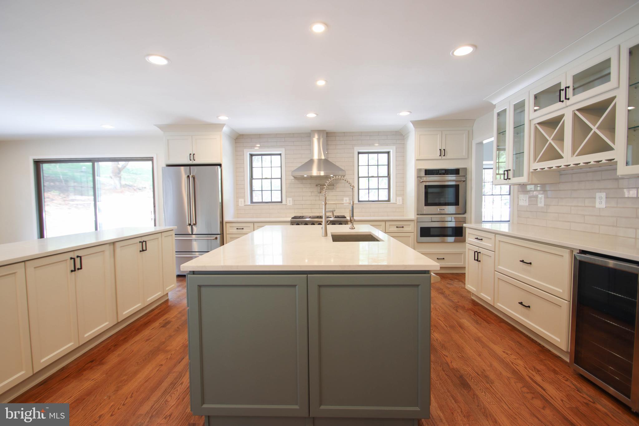 OVERLOOK - Residential