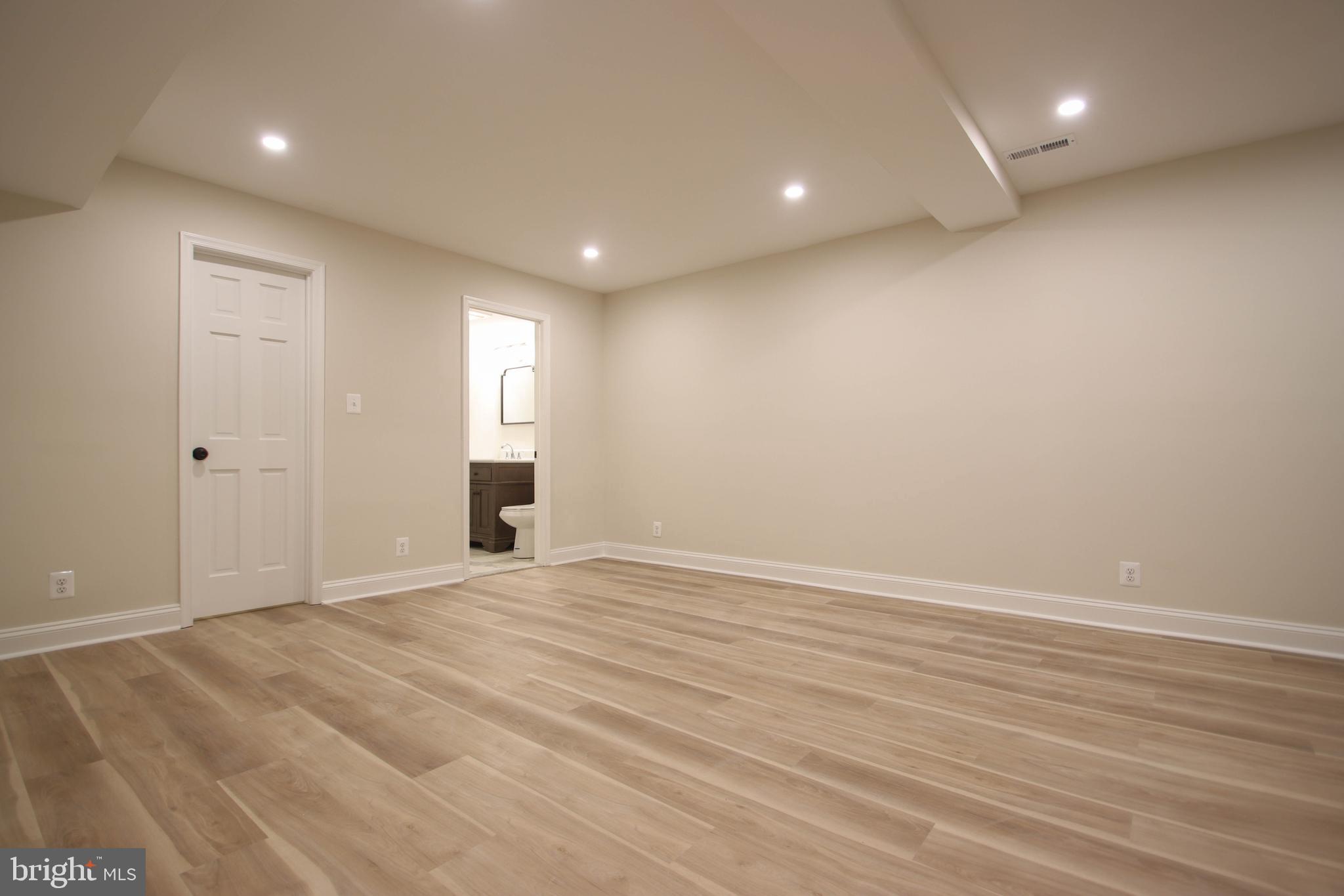 OVERLOOK - Residential