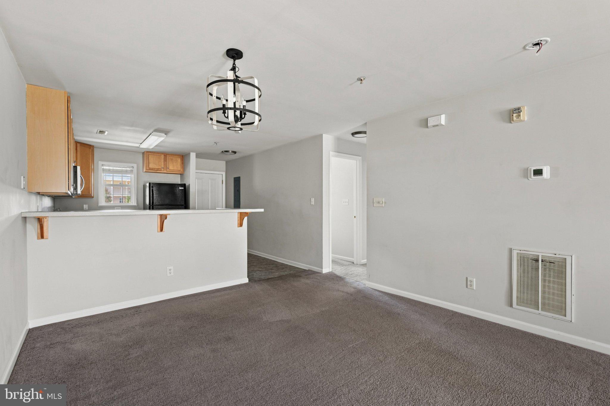 2204 CAITLINS WAY 2204