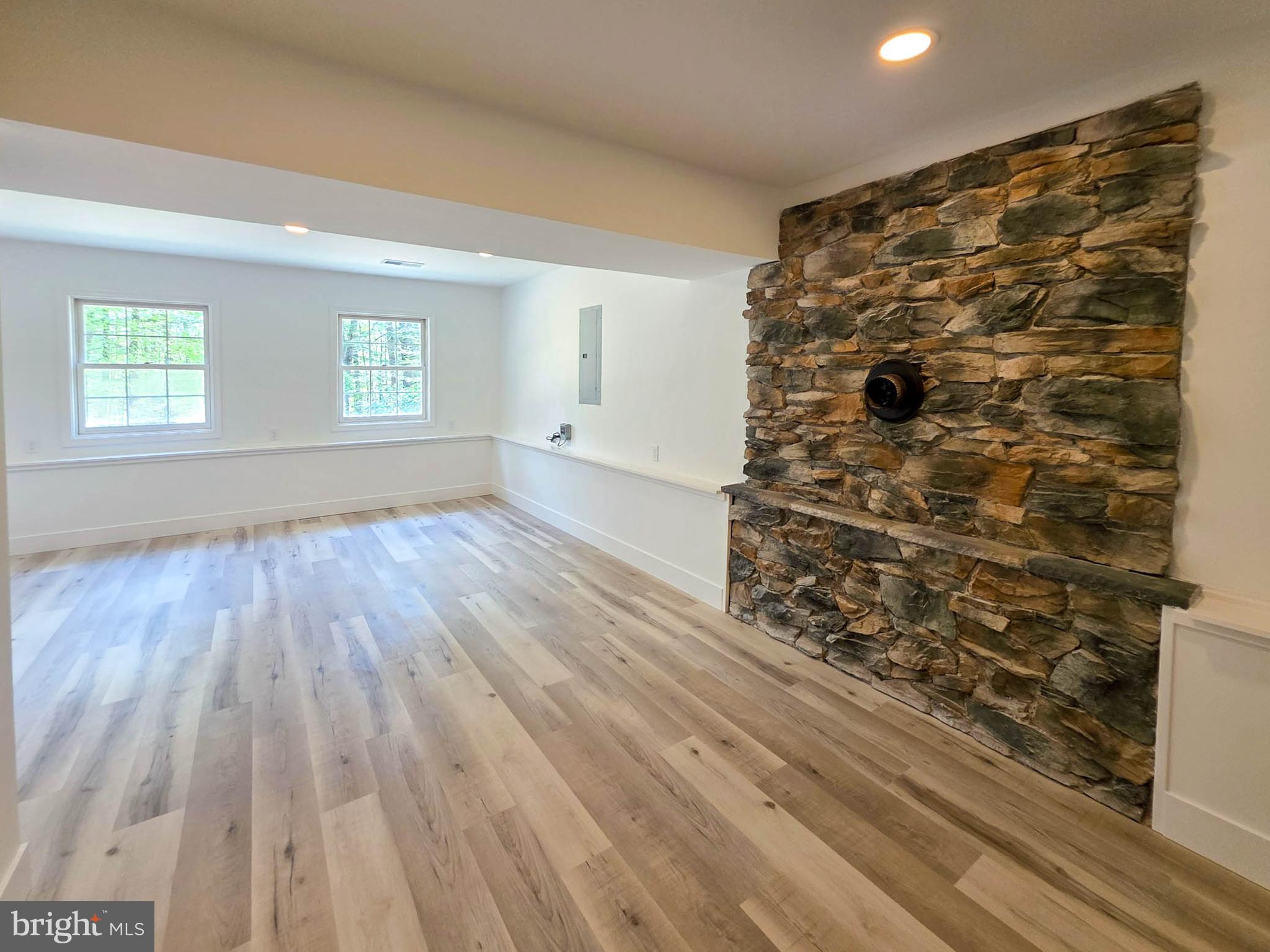HIDDEN PINES - Residential