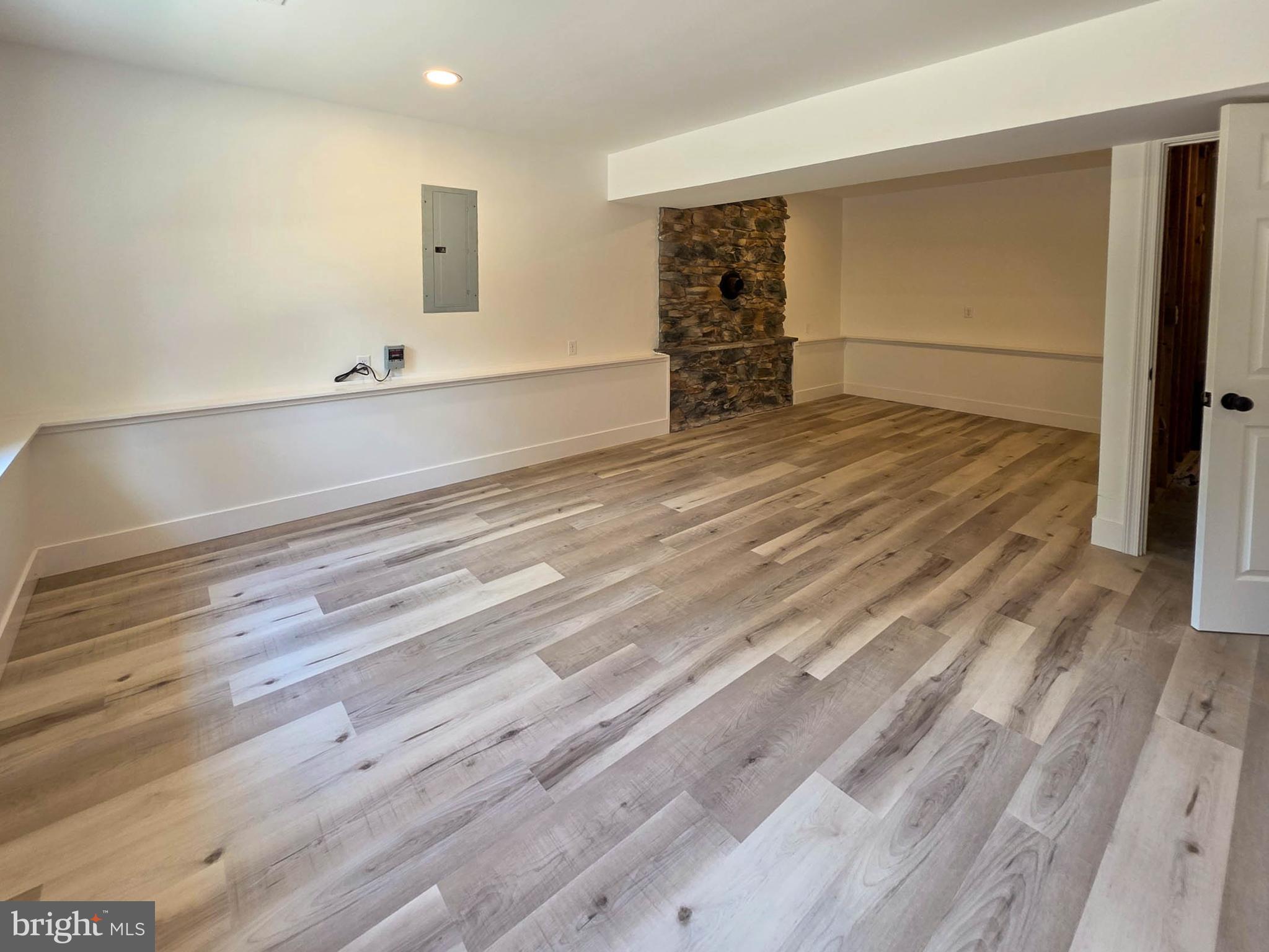 HIDDEN PINES - Residential