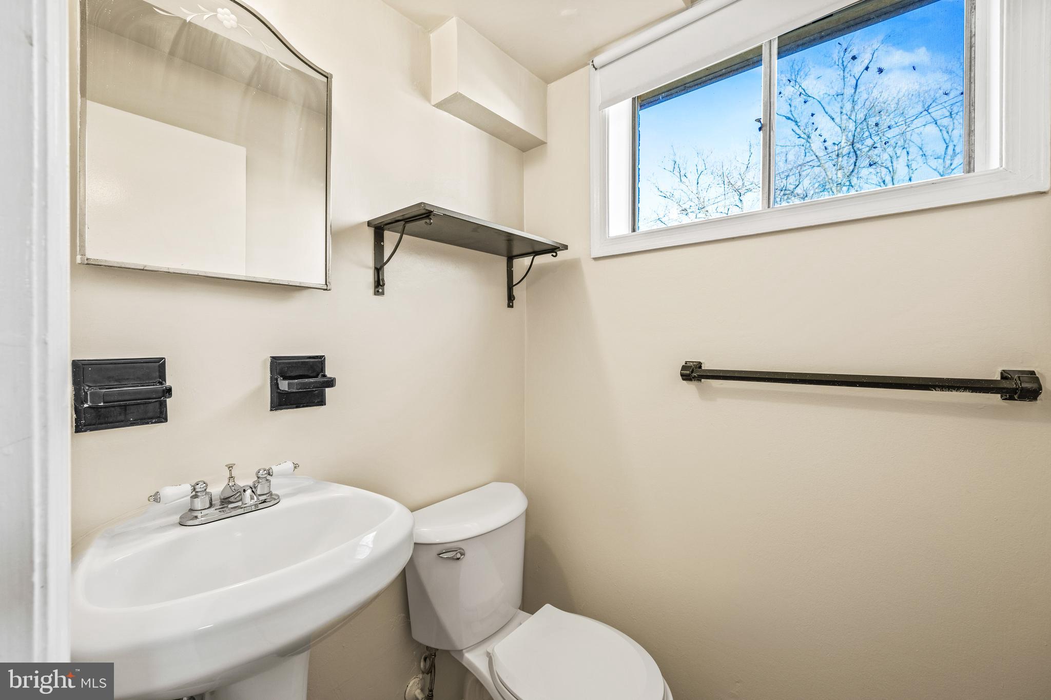 ASHBURTON - Residential Lease