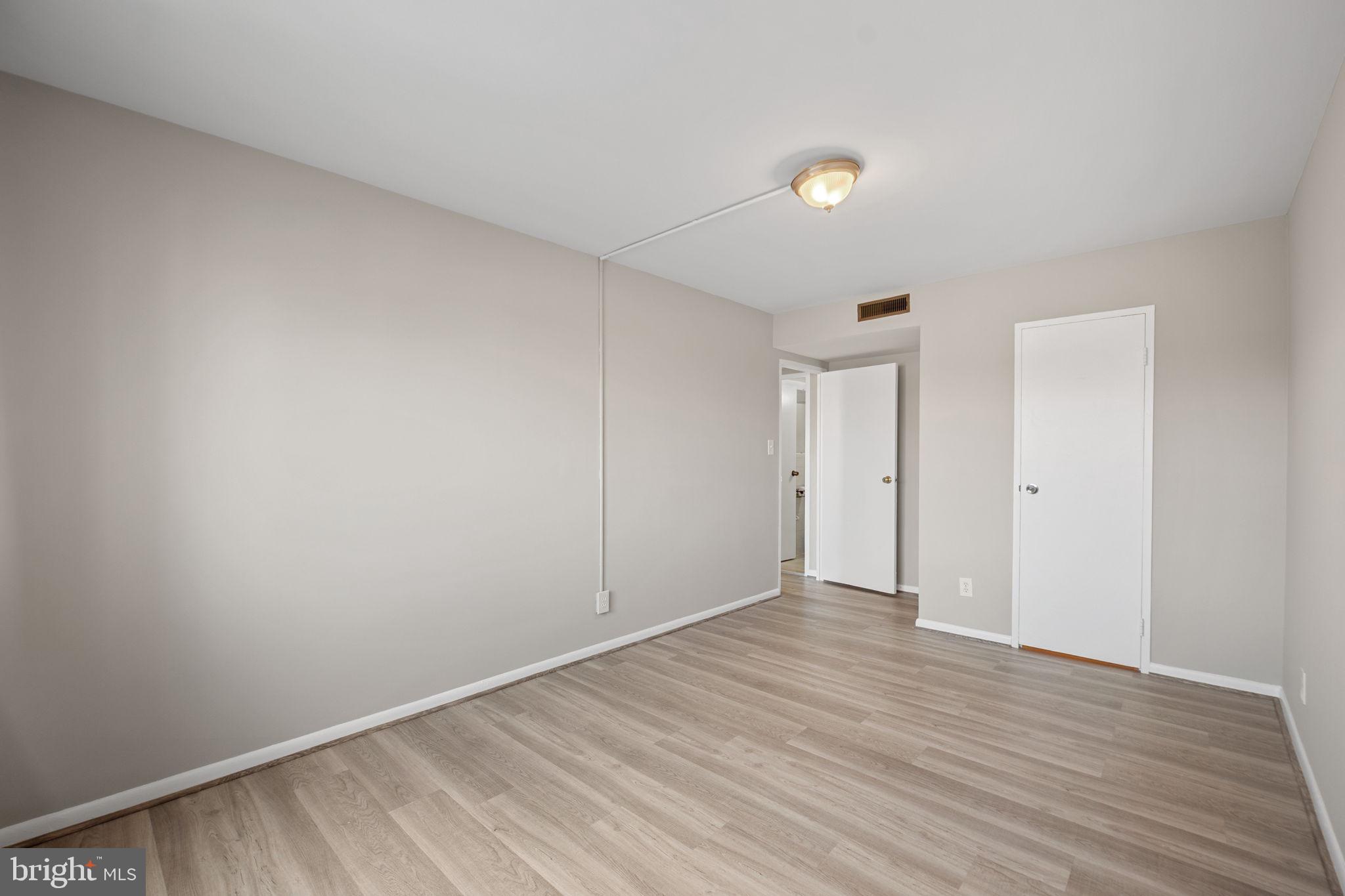 THE SEASONS - Residential Lease