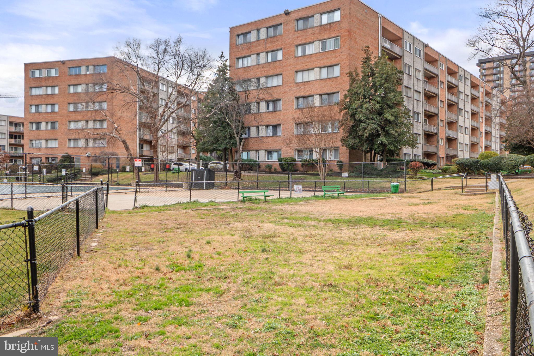 THE SEASONS - Residential Lease