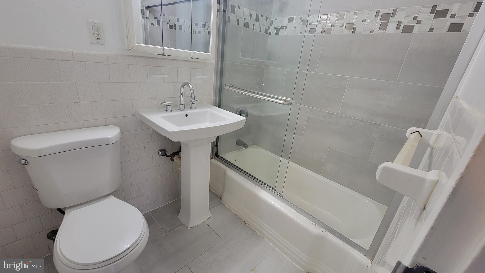 THE SEASONS - Residential Lease