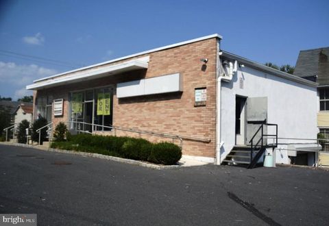 Photo of 720 Easton Road, RIEGELSVILLE, PA 18077 (MLS # PABU2118040)