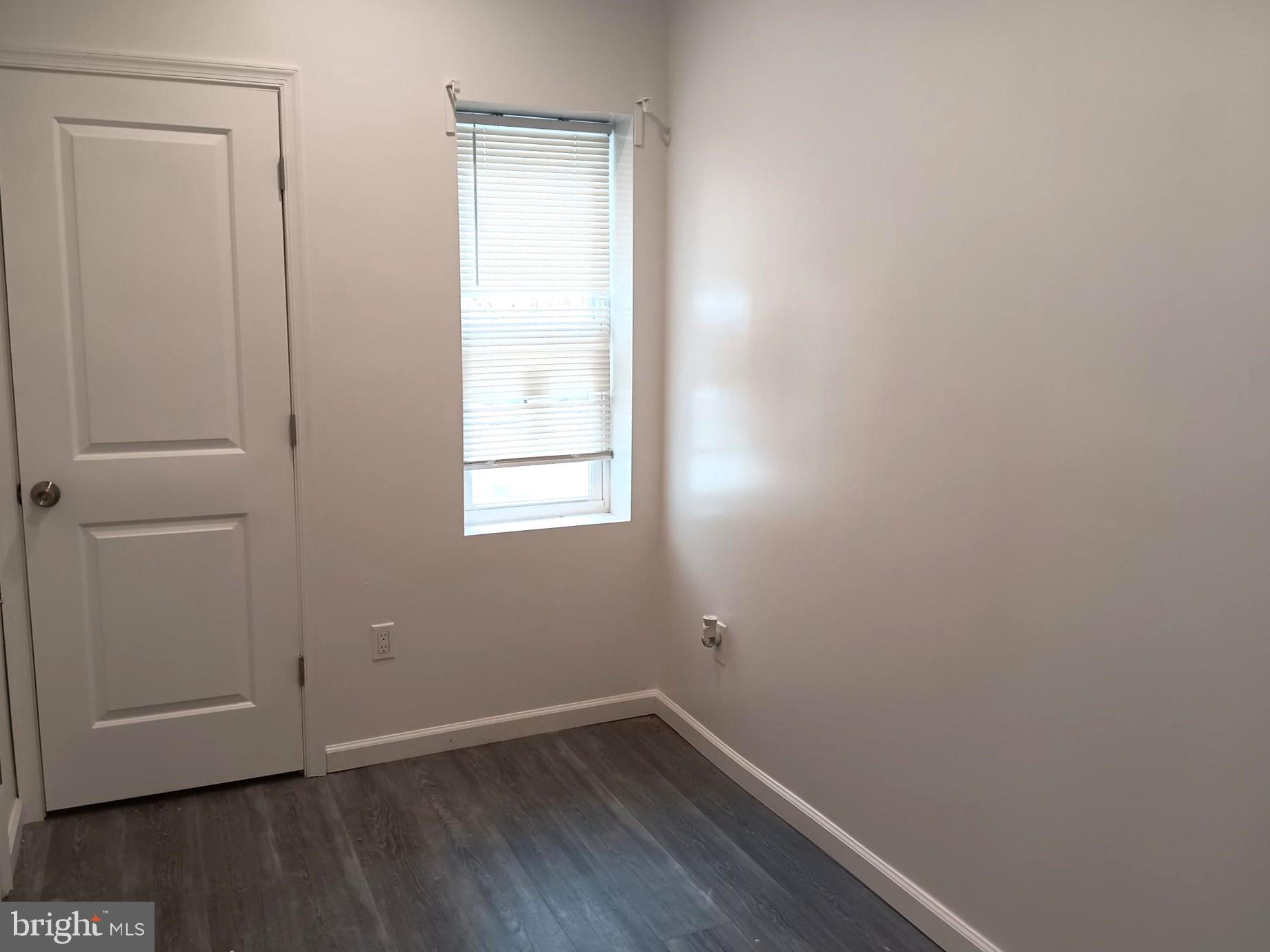 STRAWBERRY MANSION - Residential