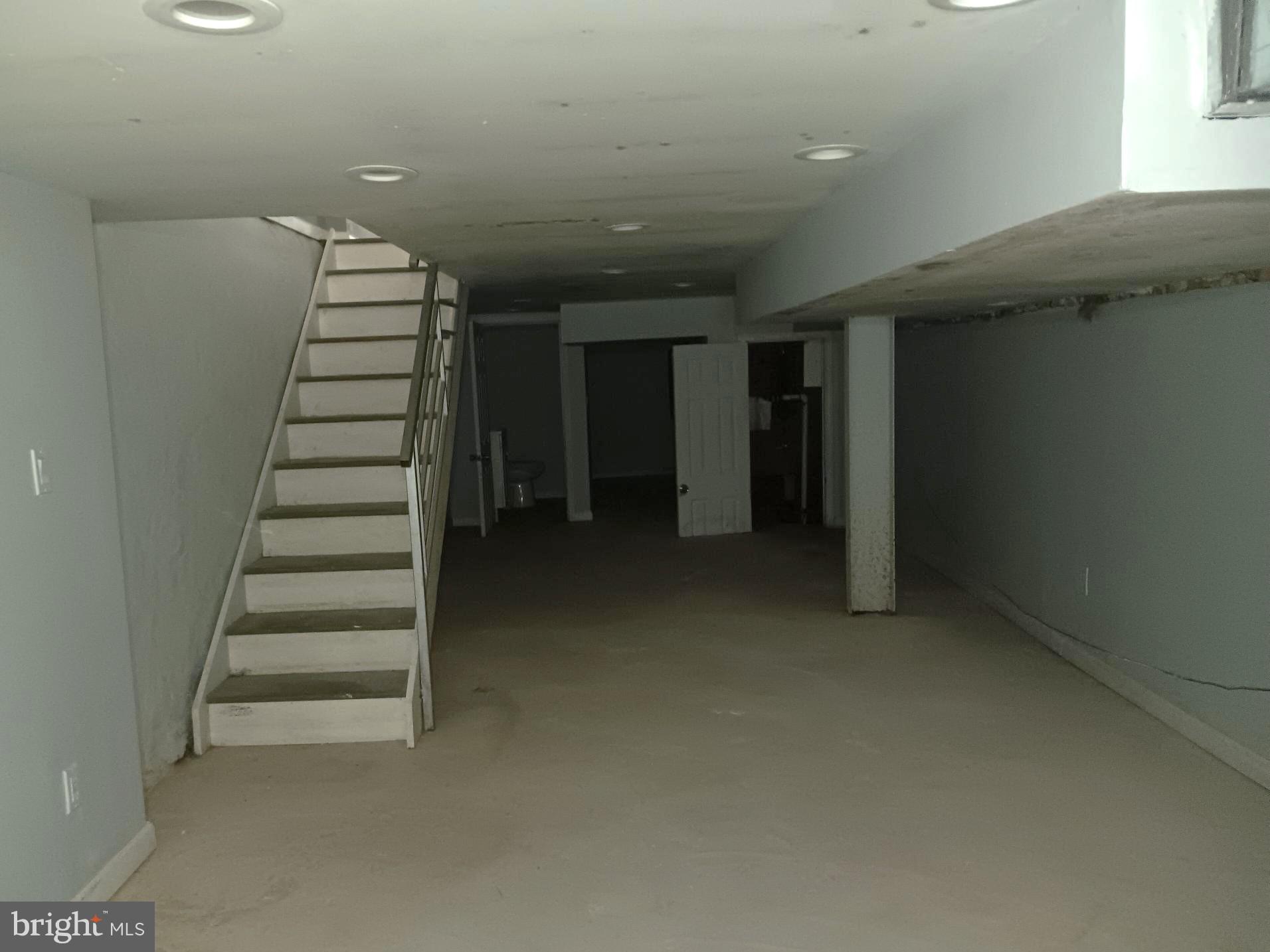 STRAWBERRY MANSION - Residential