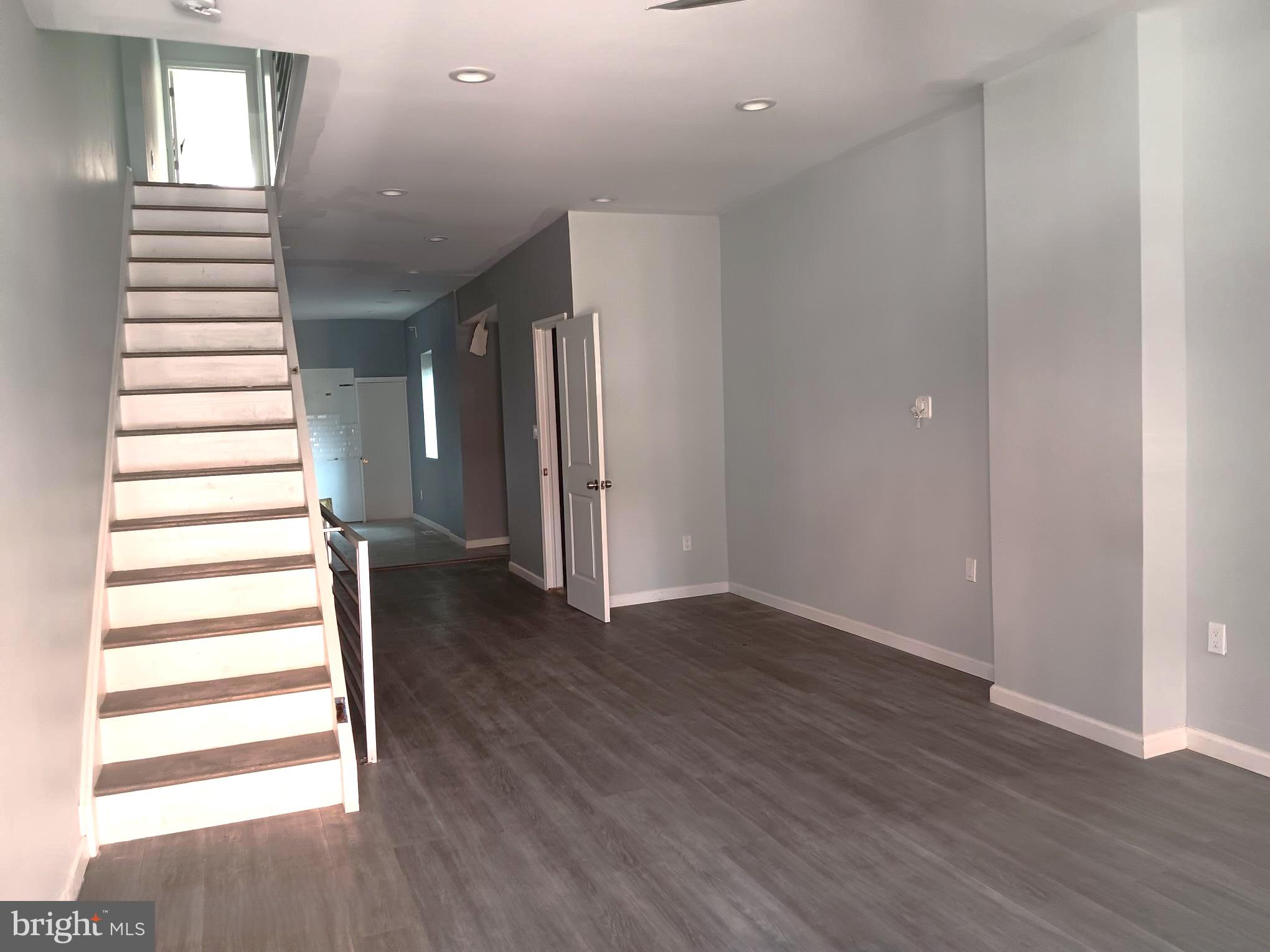 STRAWBERRY MANSION - Residential