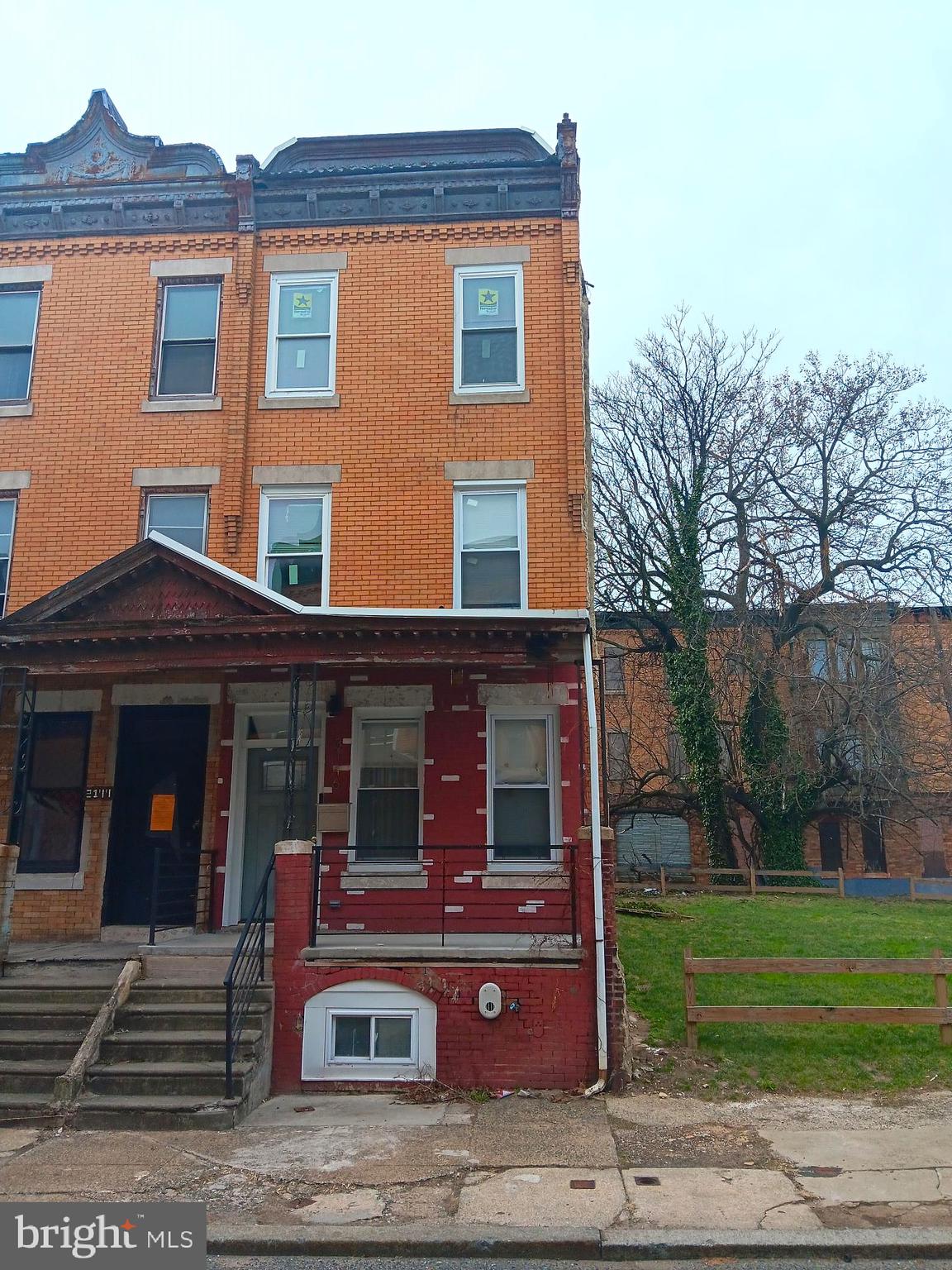 Only a few block from Fairmount Park and everything great that the Brewerytown section of Philadelphia has to offer is this 4 Bedroom, 4 Bathroom home that's looking for a new owner. Whether your an investor or want to be a homeowner here is a great opportunity to complete this renovation and reap the rewards of the equity. This great townhome is only minutes from the Zoo, Art Museum, Schuylkill River, and Boat House Row, Updates include flooring, bathrooms, lighting, electric, and more. Recently finished similar homes in this neighborhood have sold in the upper $200's to $300's.