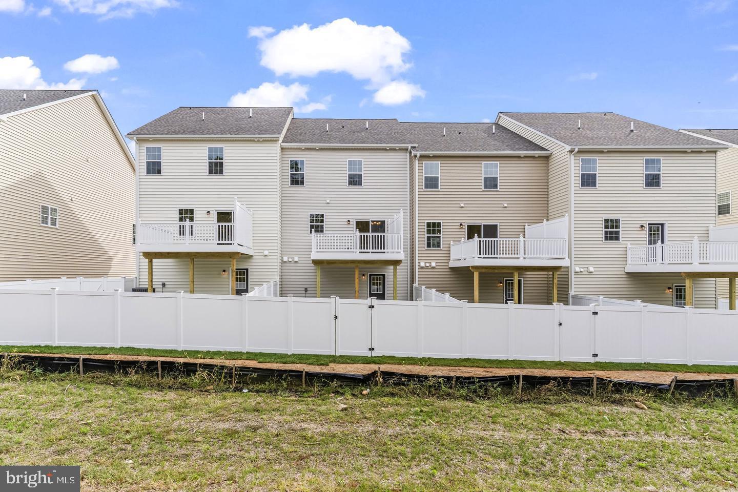 MEADOWS AT TOWN RUN II - Residential