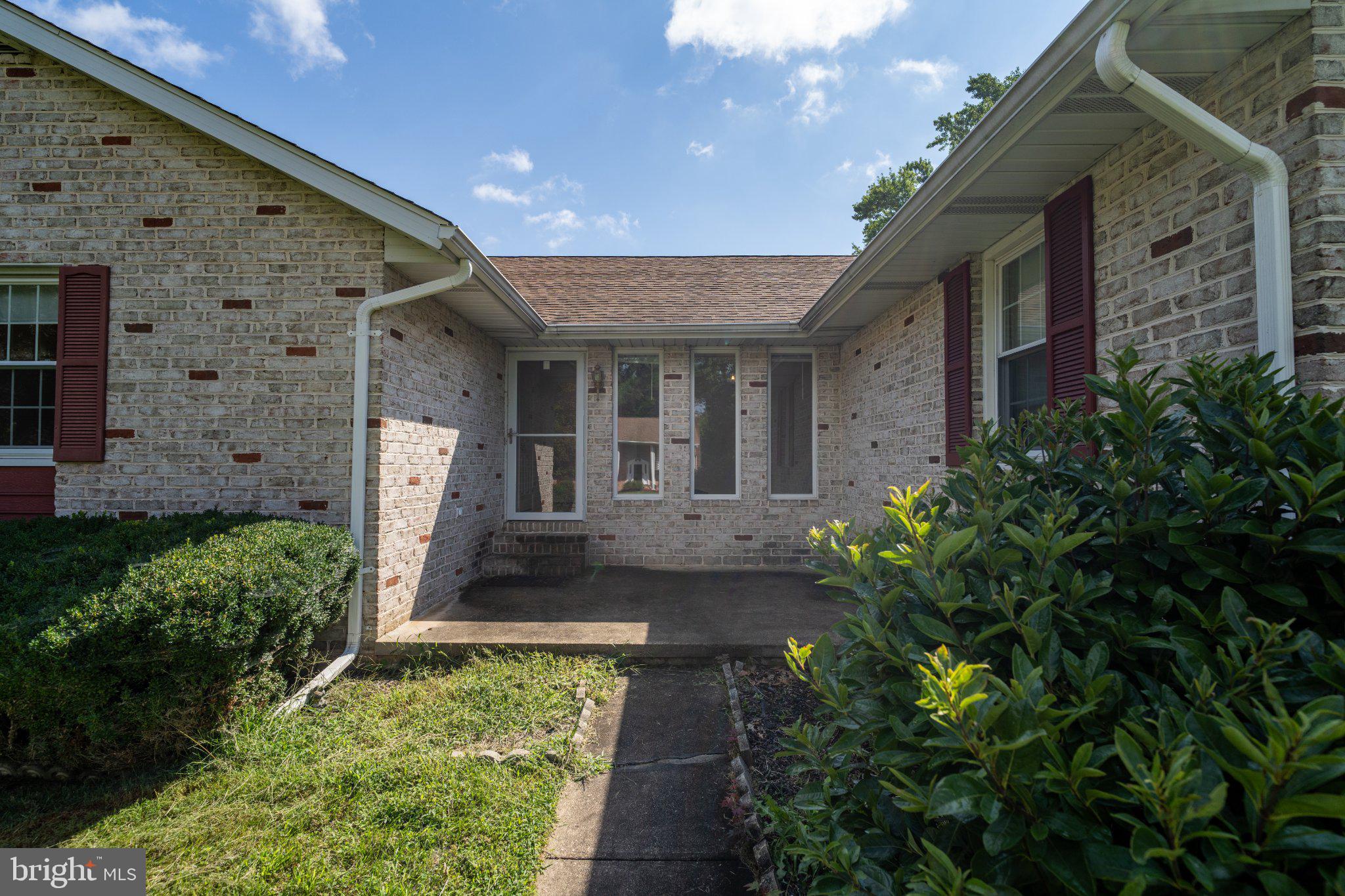 632 ROWE DRIVE