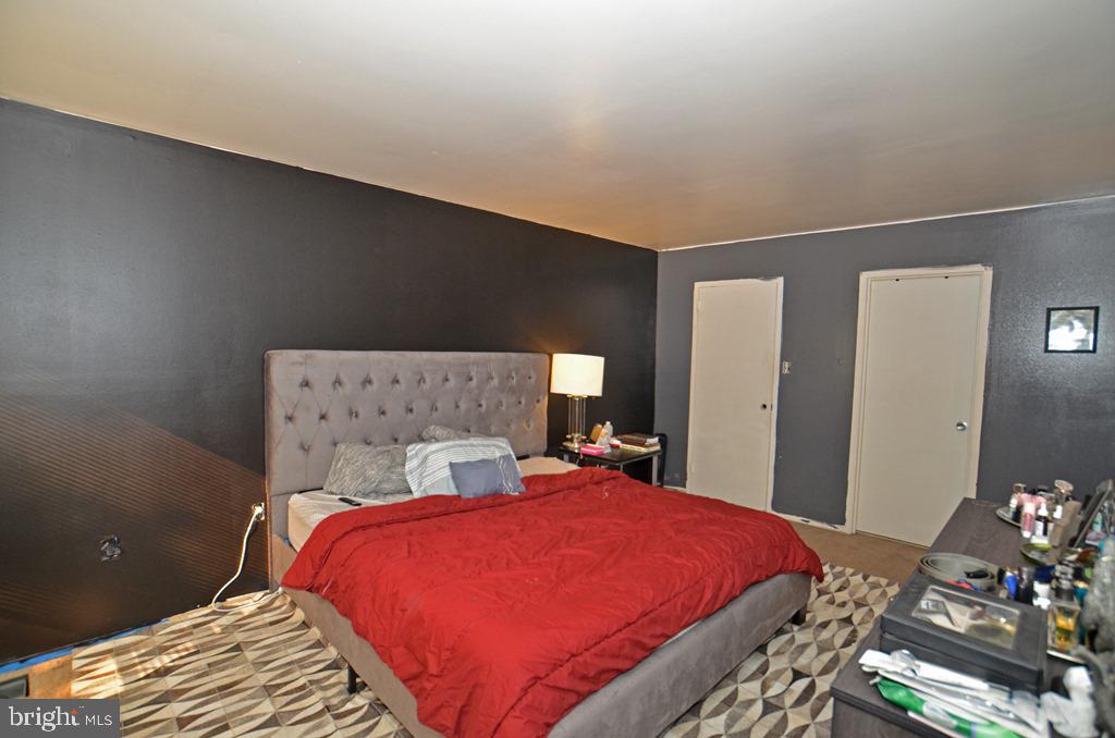 HYDE PARK - Residential