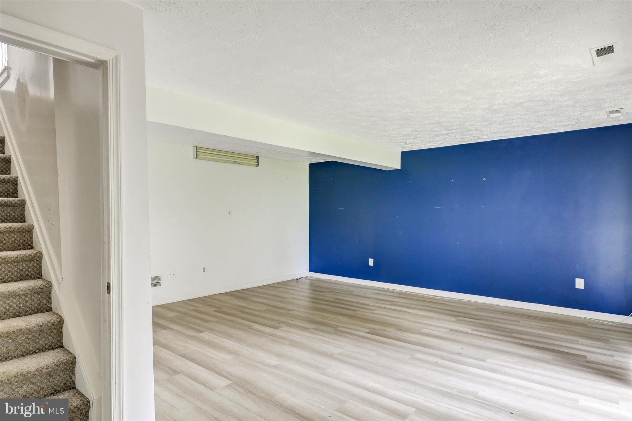 FAIRBROOK - Residential