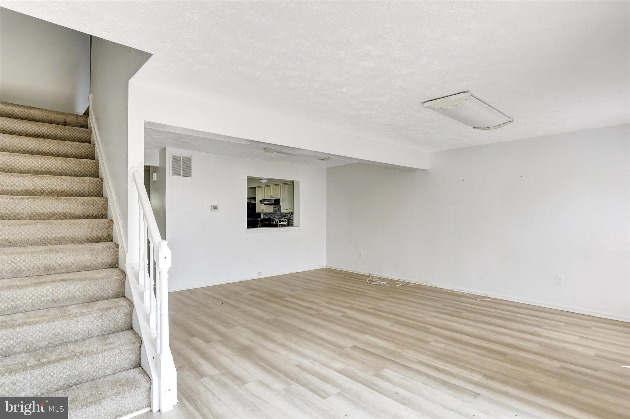 FAIRBROOK - Residential