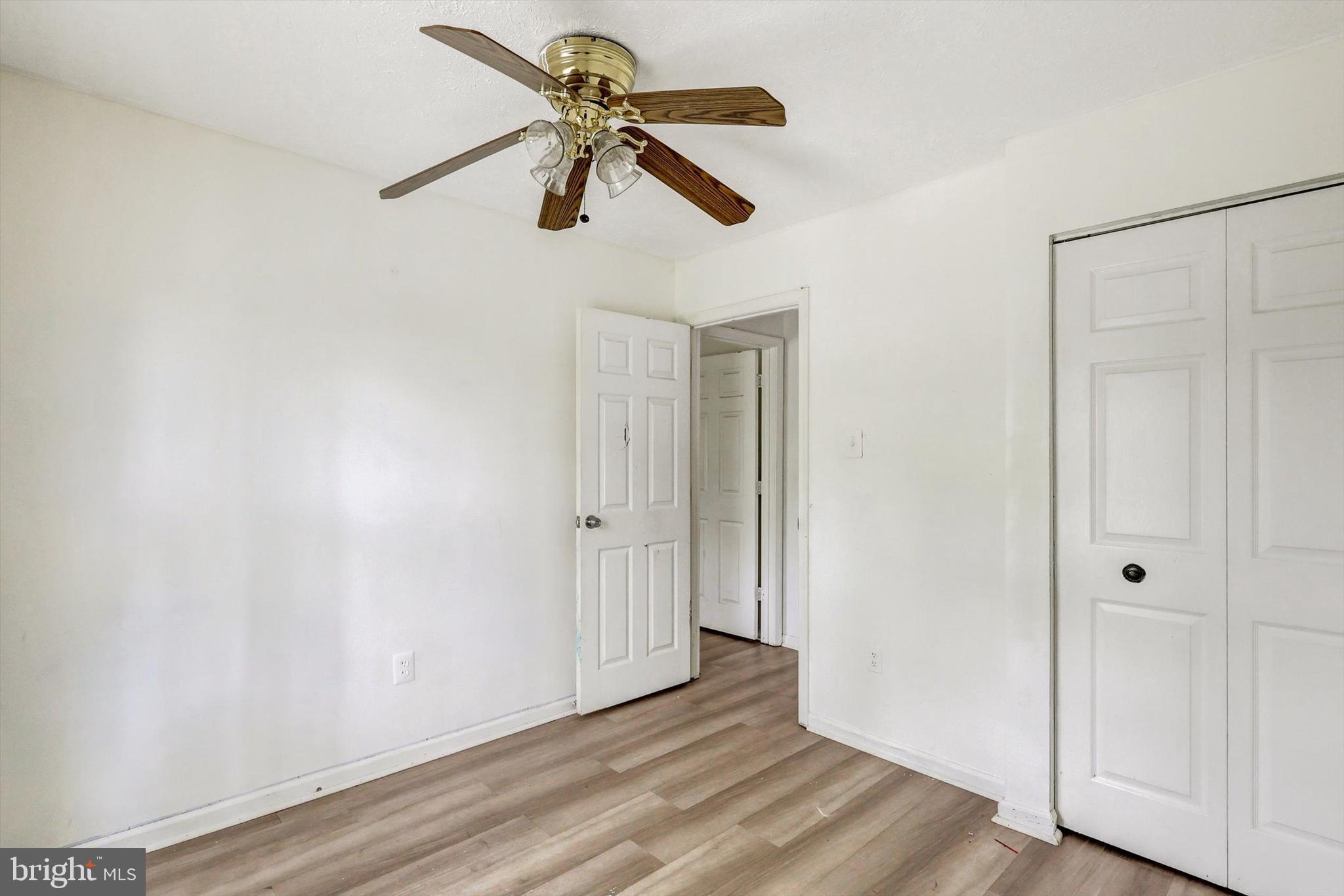 FAIRBROOK - Residential