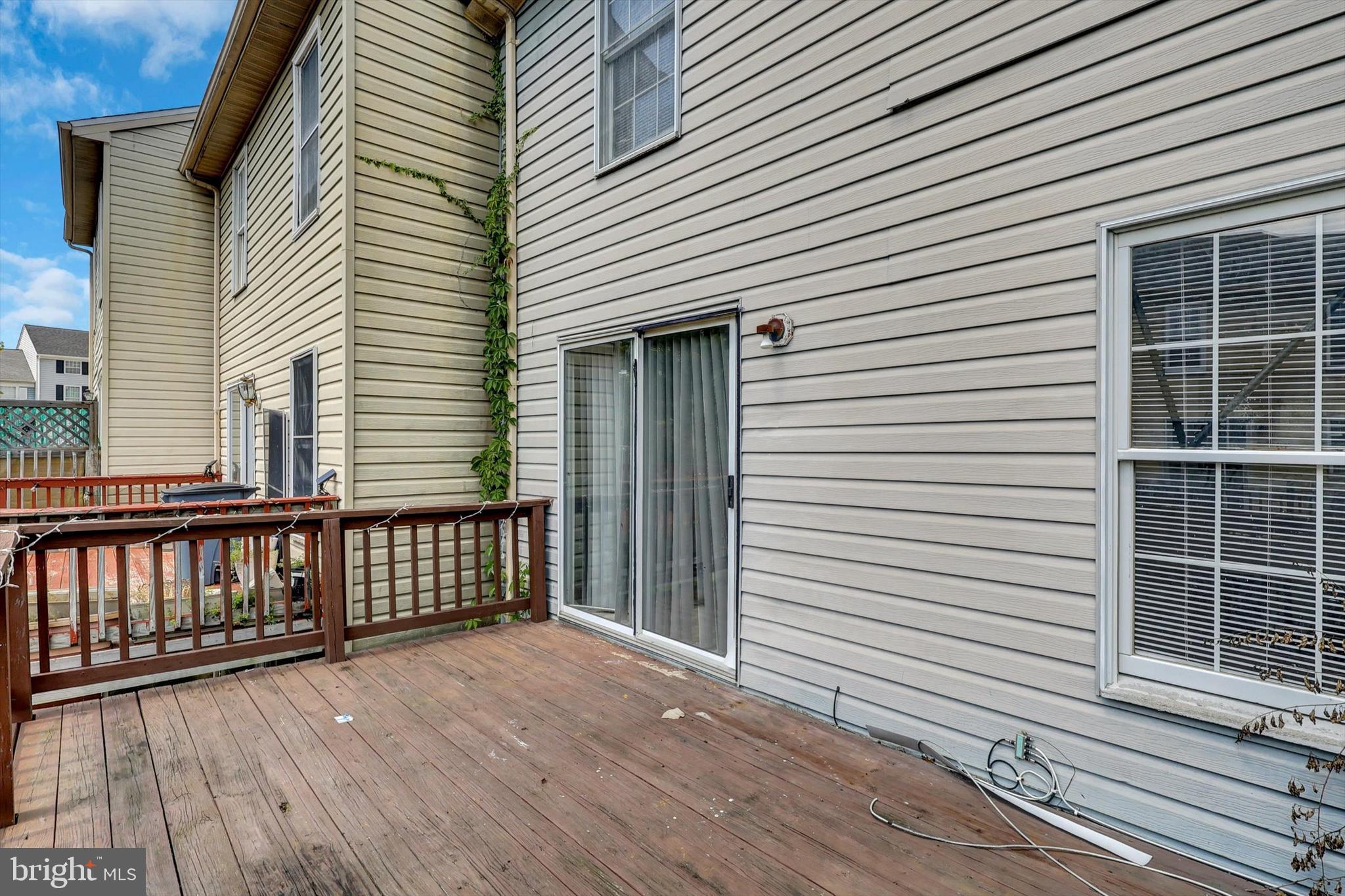 FAIRBROOK - Residential