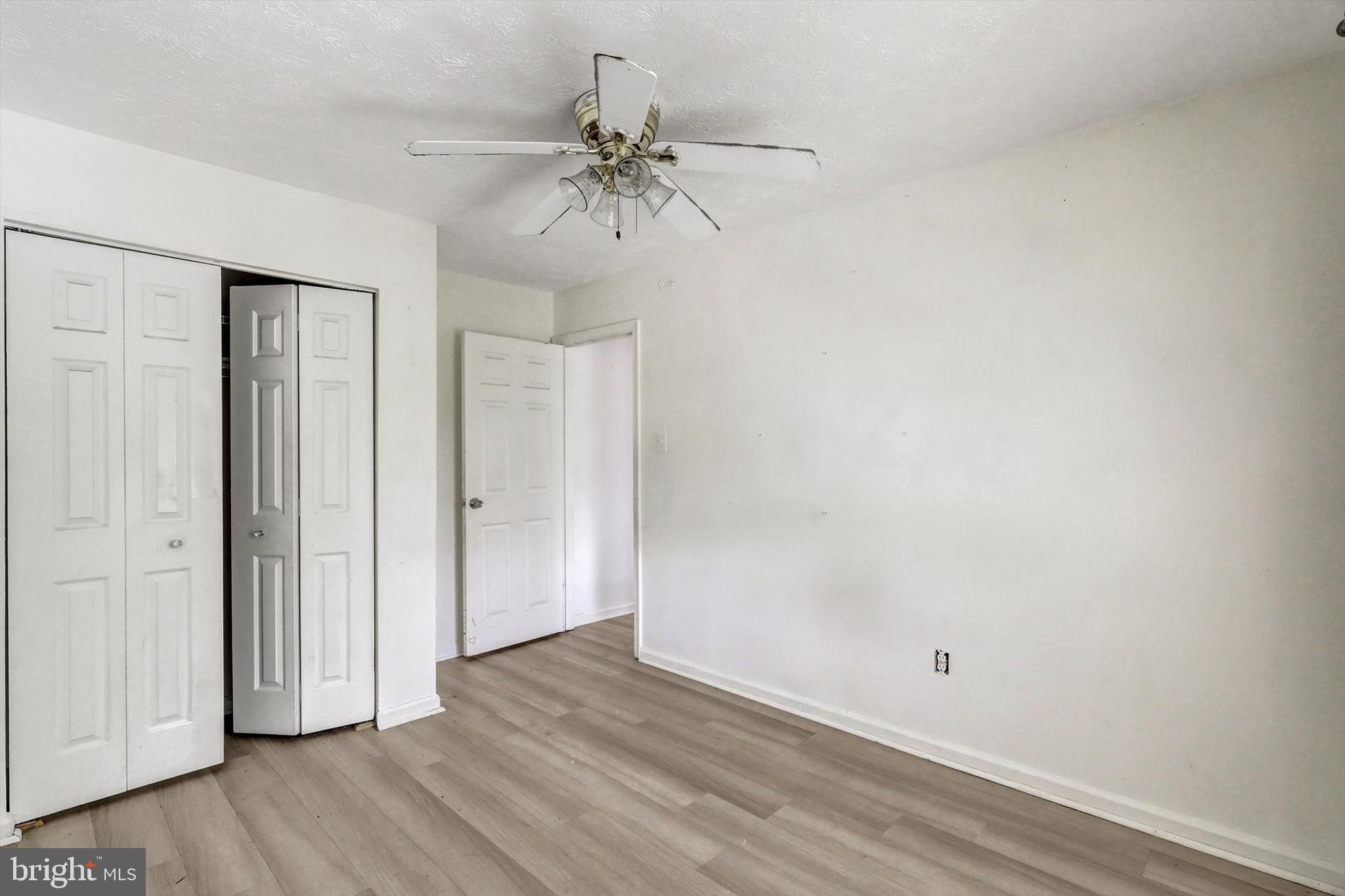 FAIRBROOK - Residential