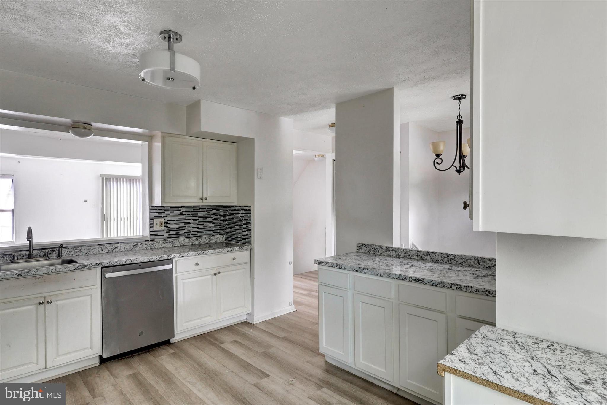 FAIRBROOK - Residential