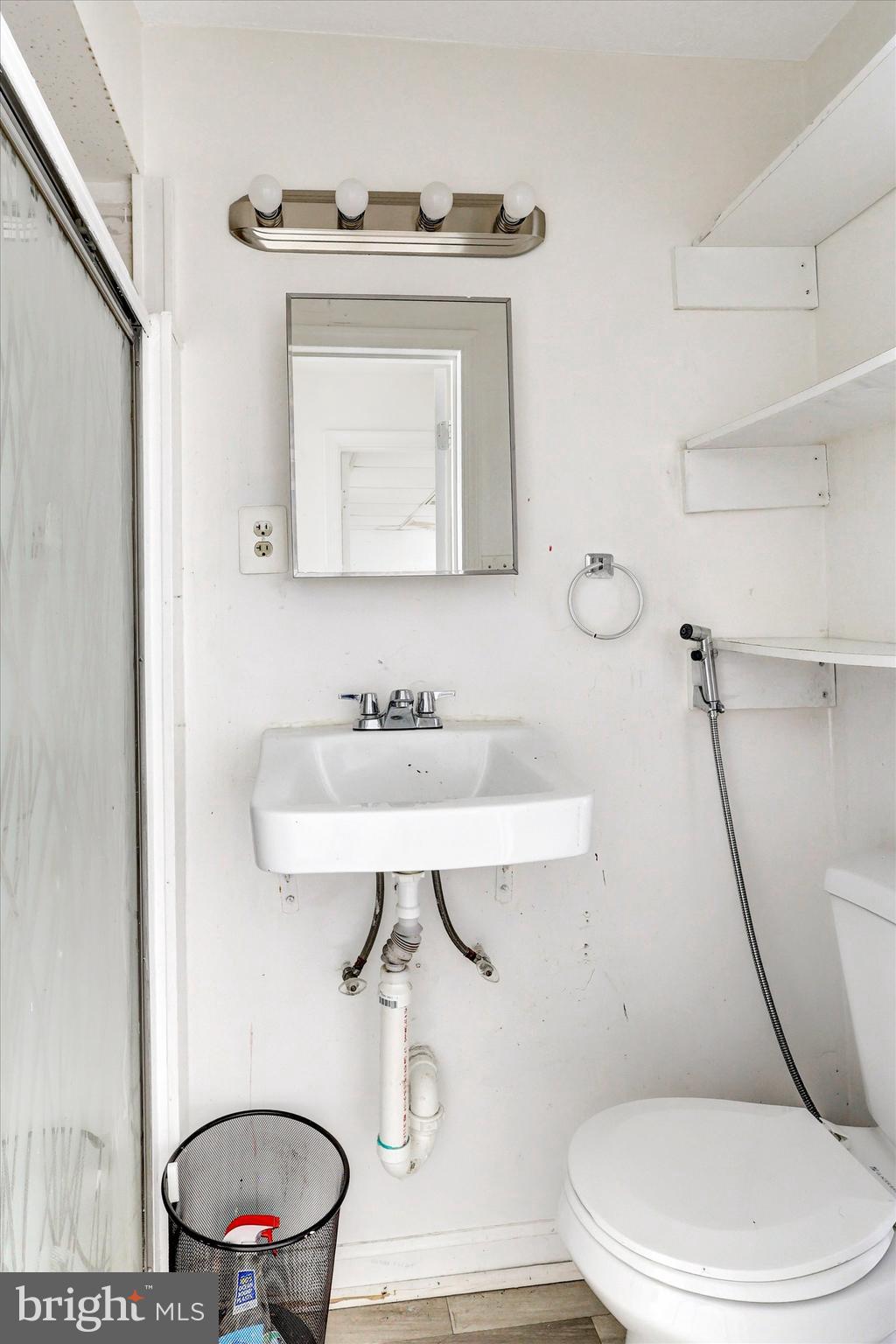 FAIRBROOK - Residential