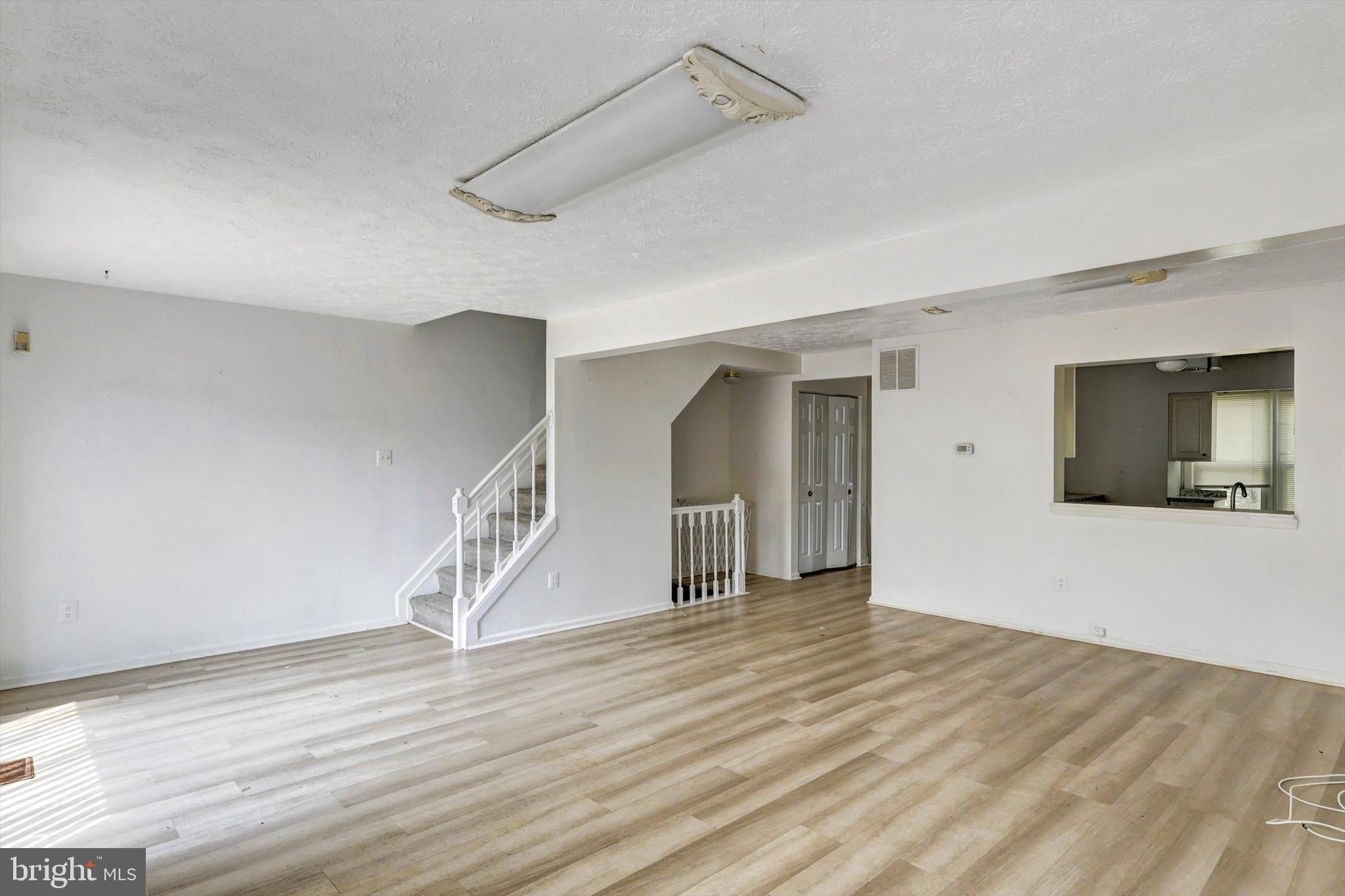 FAIRBROOK - Residential