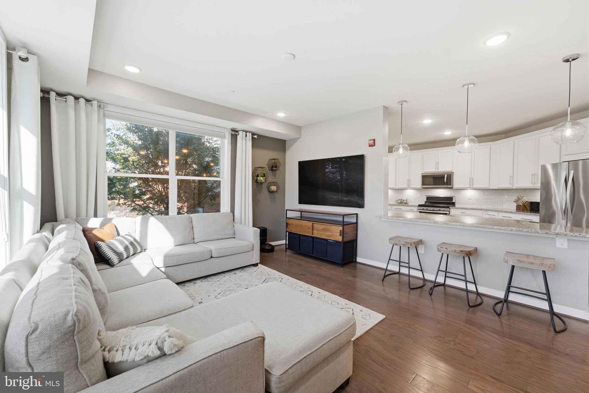 3985 NORTON PLACE 104