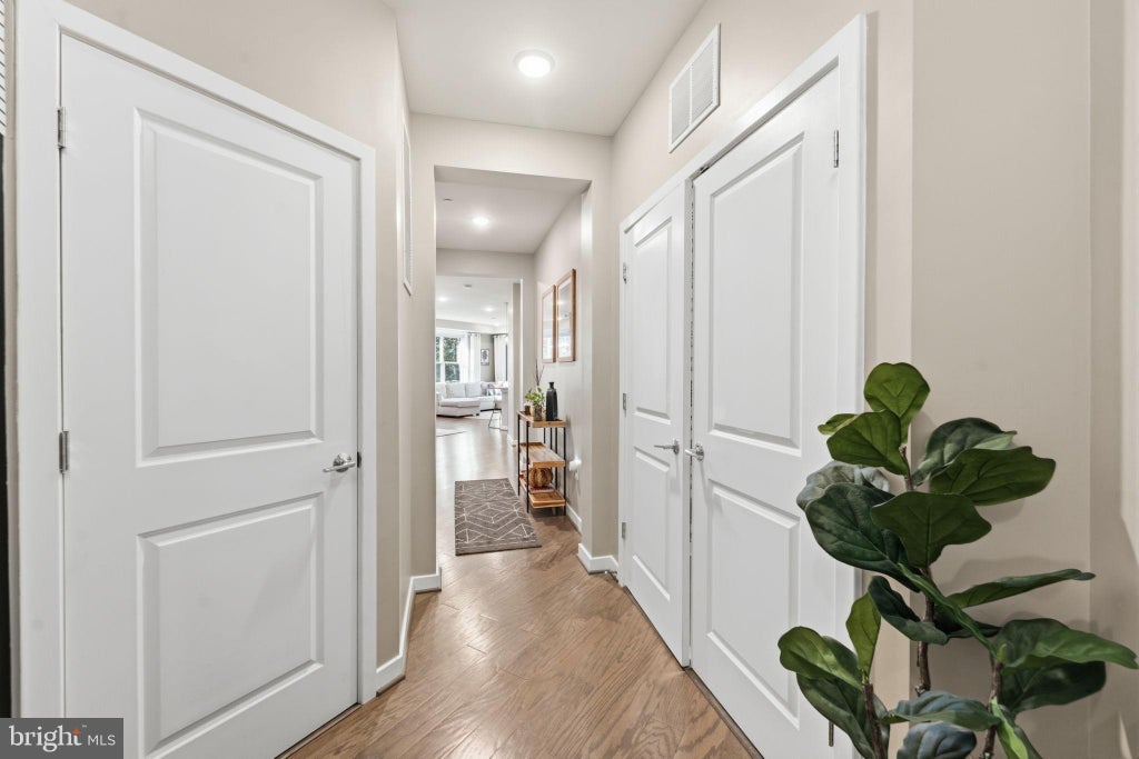 Photo of 3985 Norton Place #104, FAIRFAX, VA 22030 (MLS # VAFC2009340)