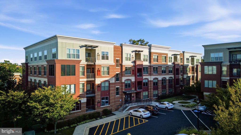 Photo of 3985 Norton Place #104, FAIRFAX, VA 22030 (MLS # VAFC2009340)