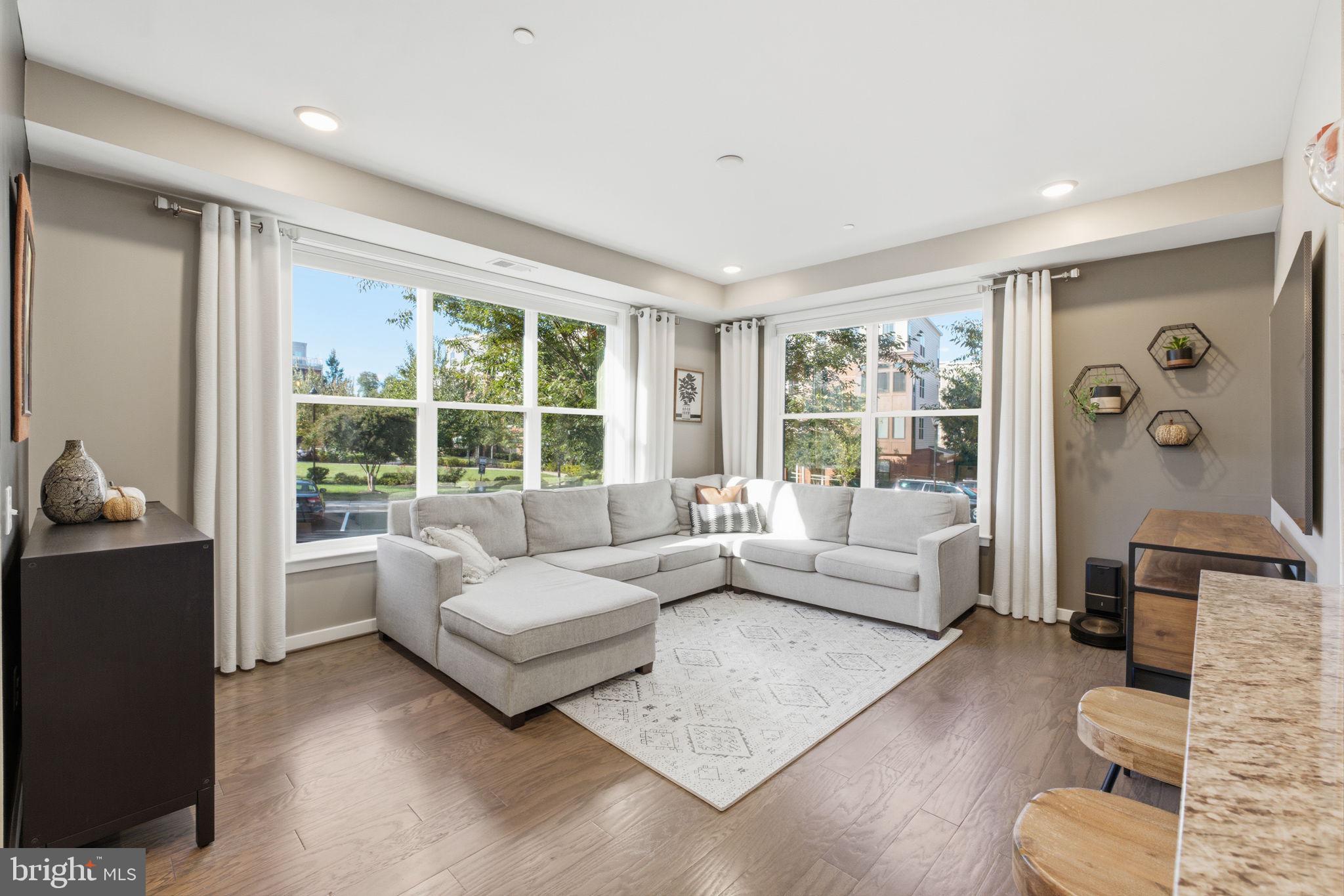 3985 NORTON PLACE 104
