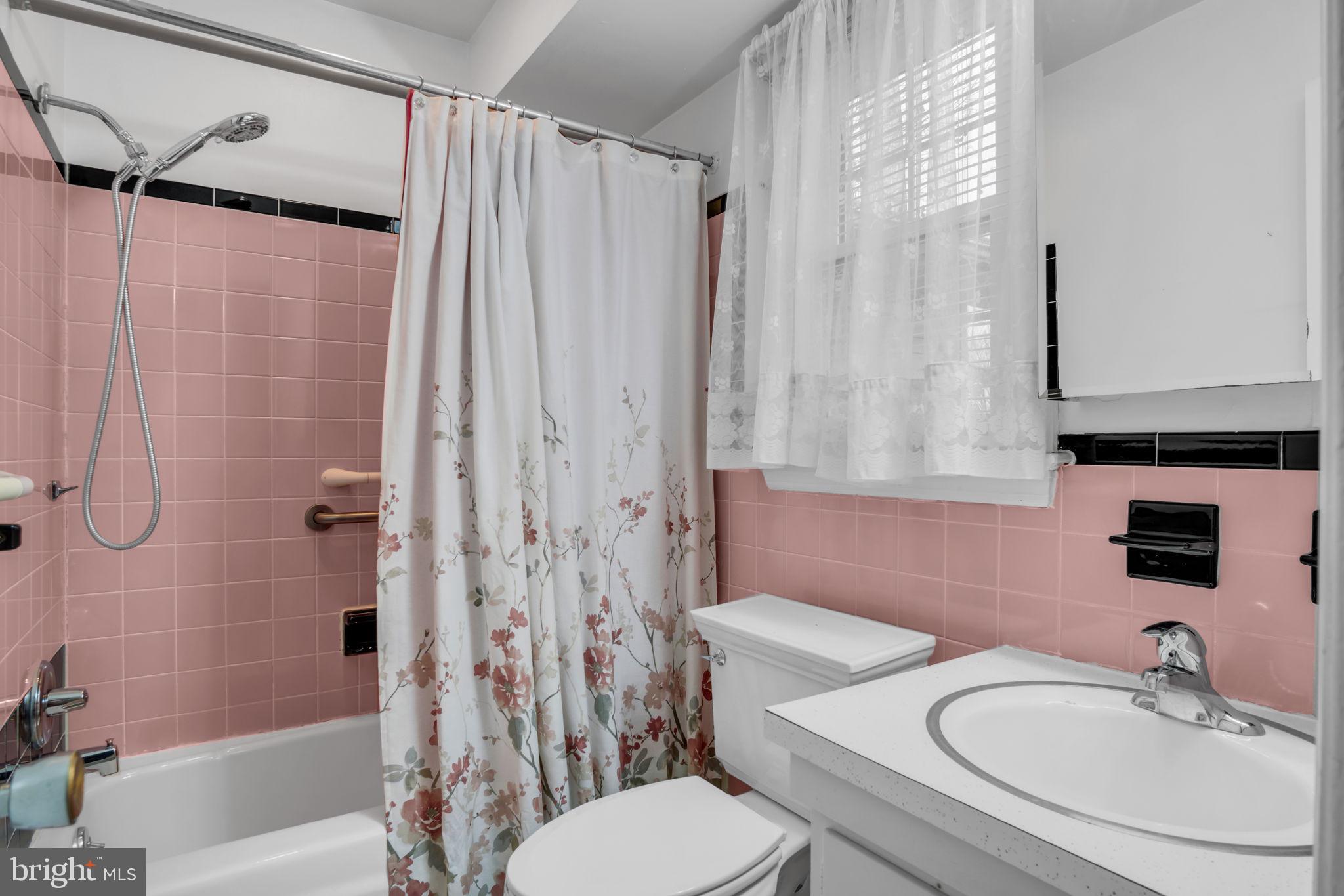 VALLEY MEADOWS - Residential