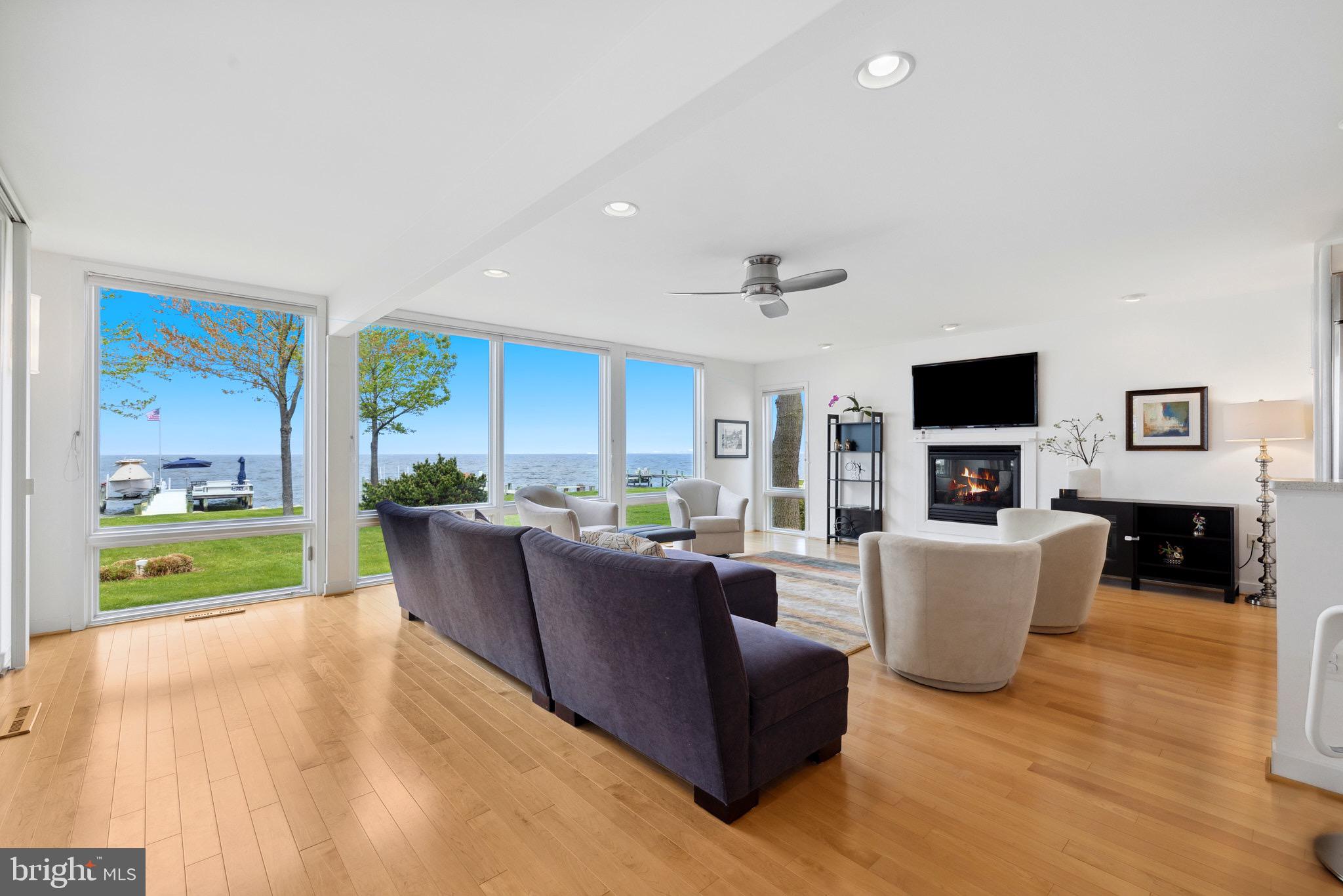 HOLLAND POINT - Residential