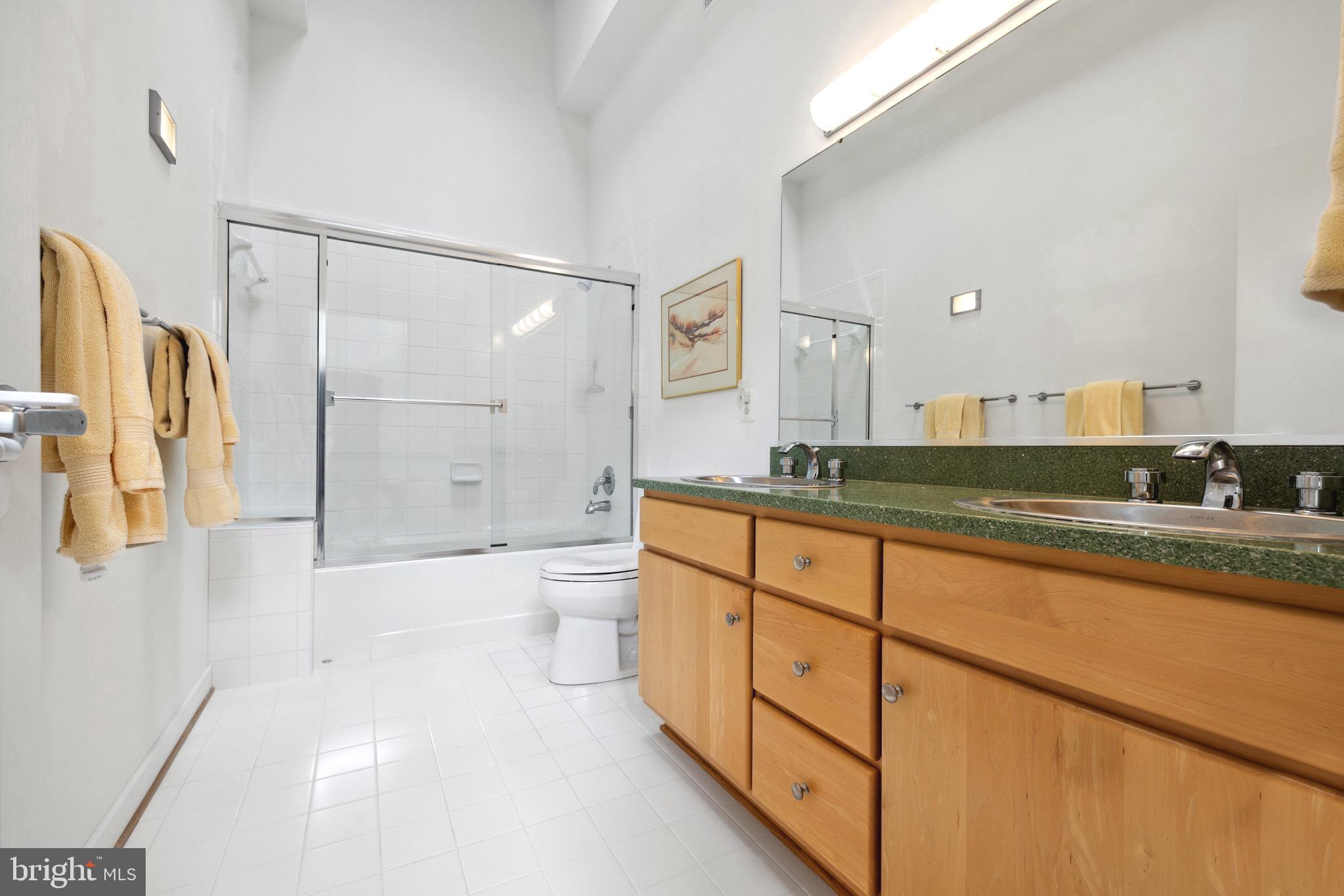 HOLLAND POINT - Residential