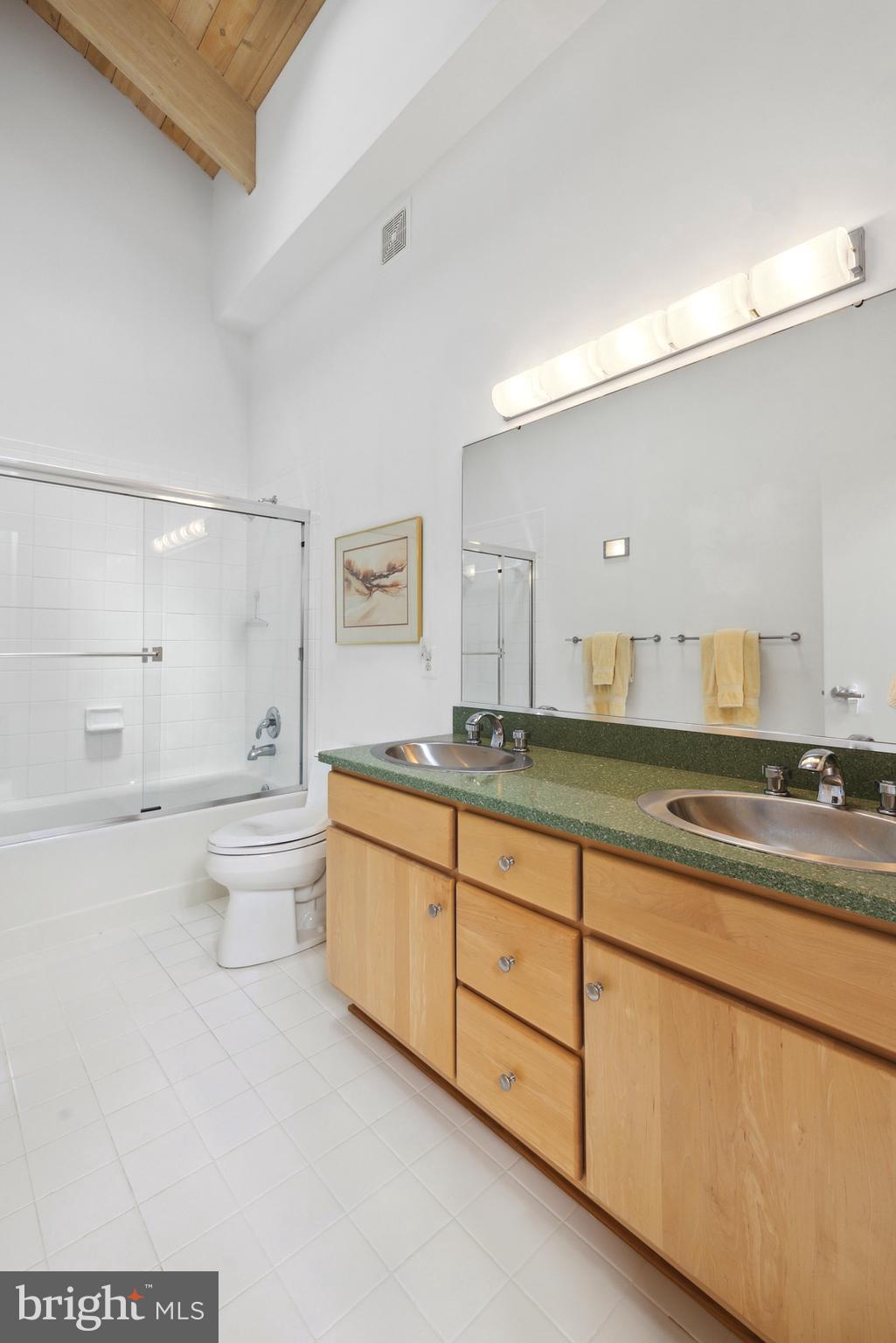 HOLLAND POINT - Residential