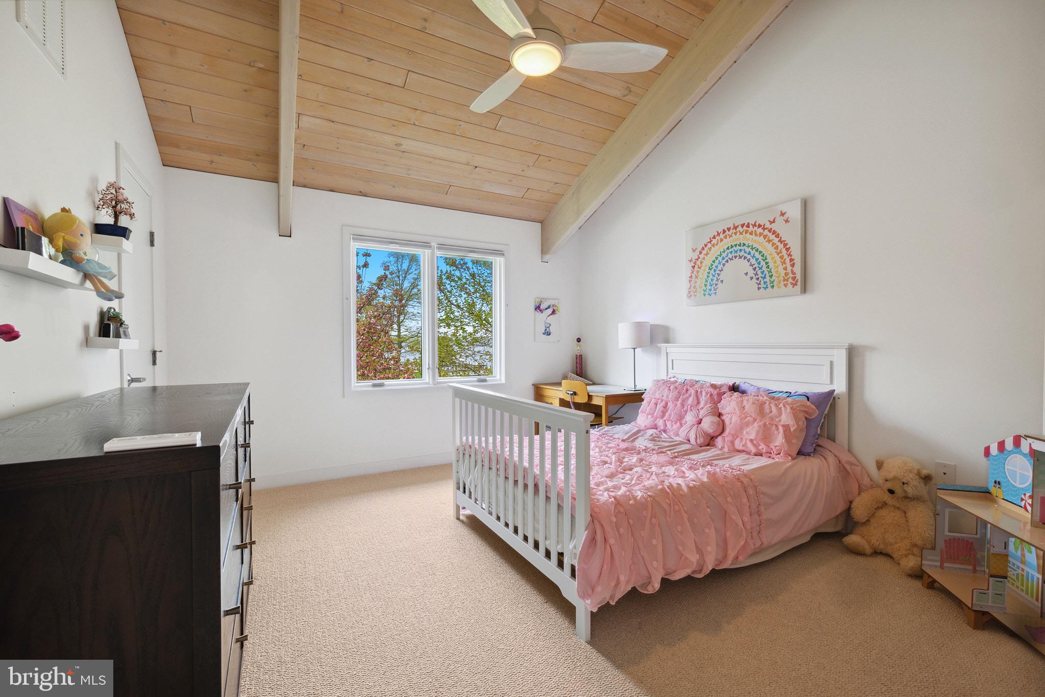 HOLLAND POINT - Residential