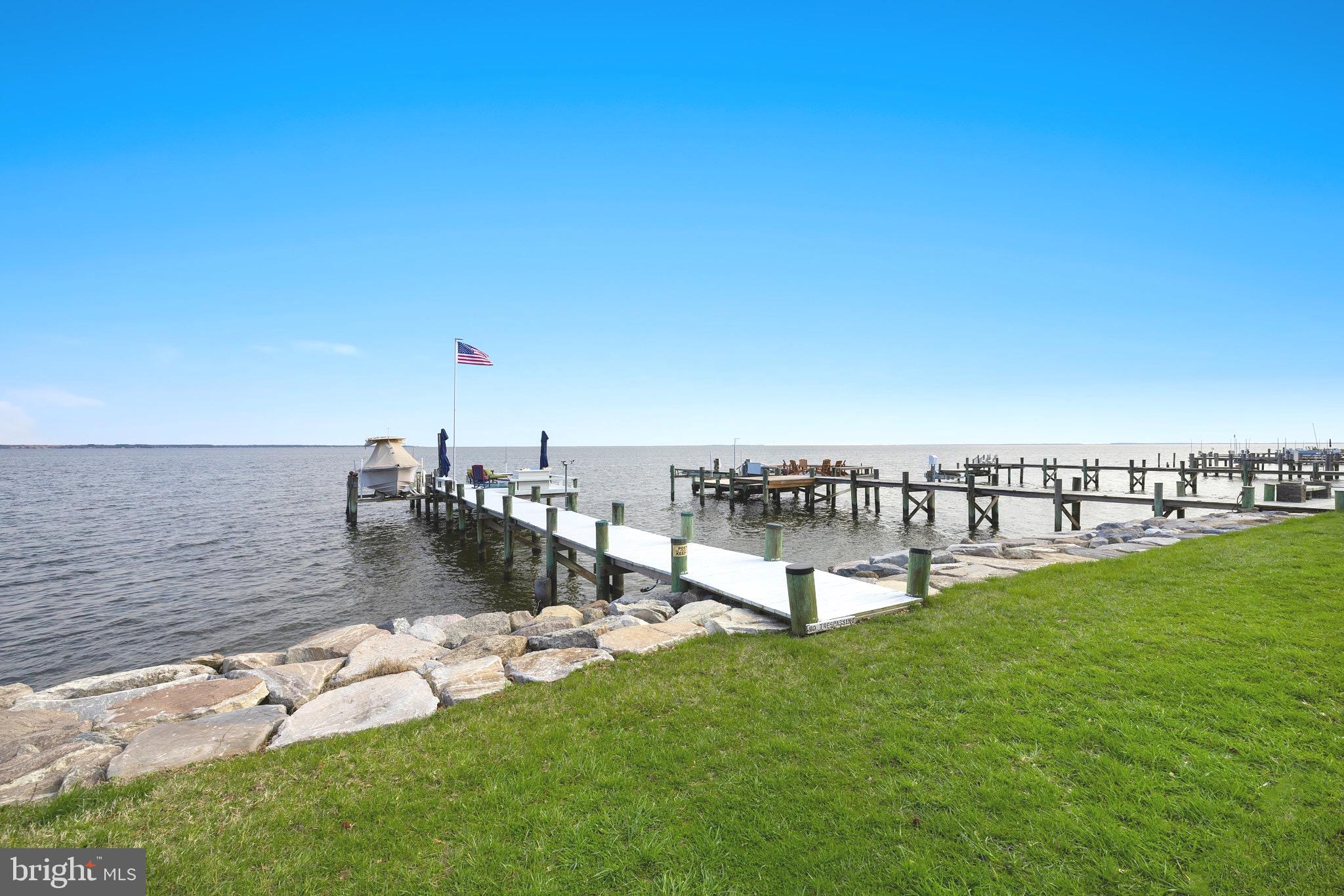 HOLLAND POINT - Residential