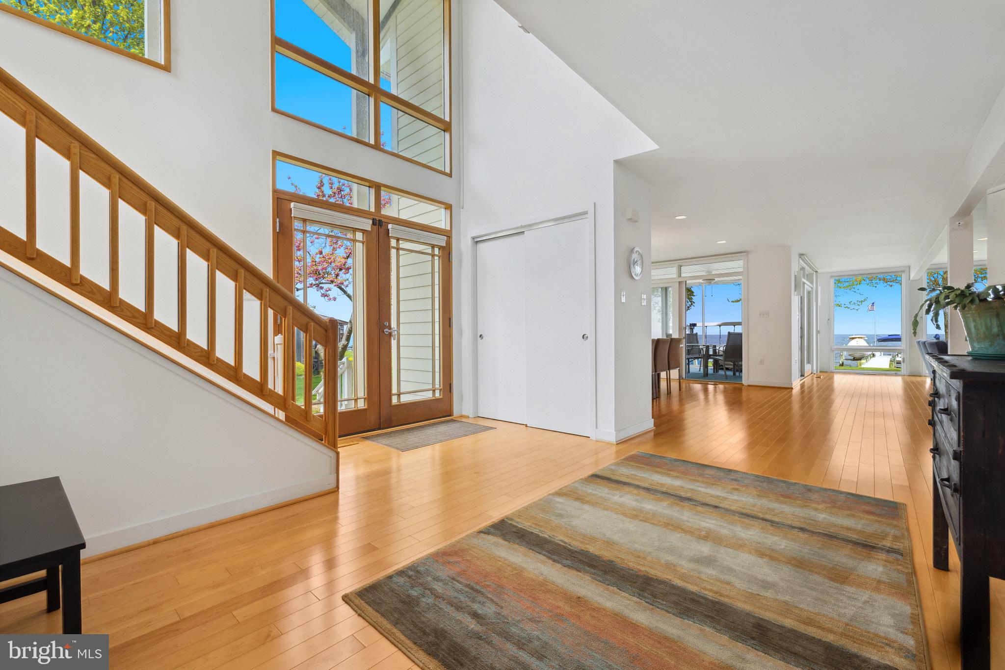 HOLLAND POINT - Residential